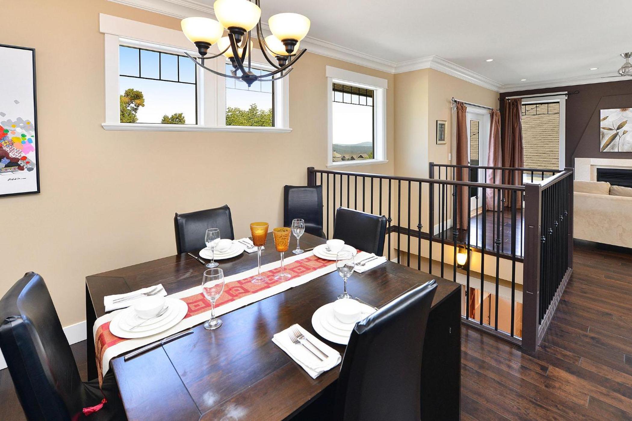 Nature's Gate Executive Estate by EMR Vacation Rentals
