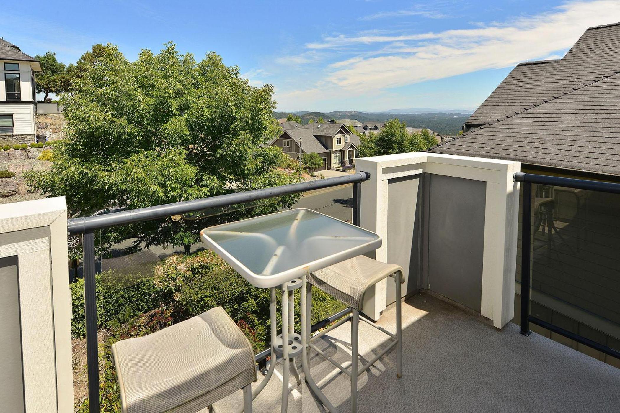 Nature's Gate Executive Estate by EMR Vacation Rentals
