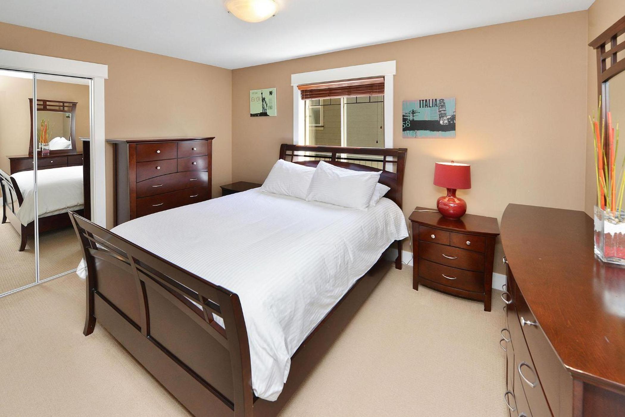 Nature's Gate Executive Estate by EMR Vacation Rentals