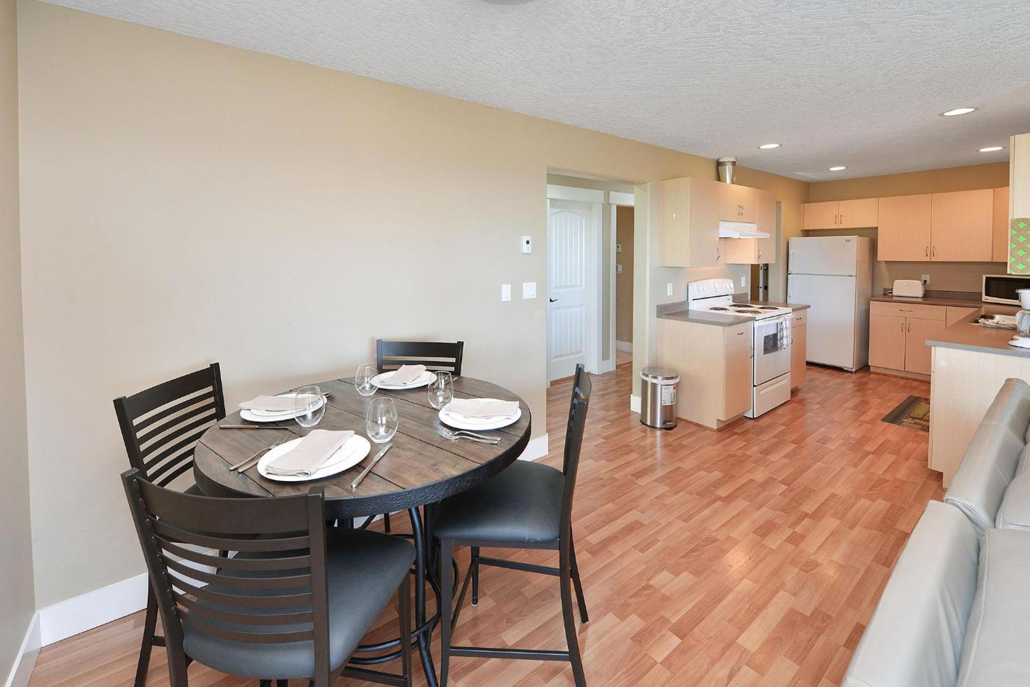 Nature's Gate Executive Estate by EMR Vacation Rentals