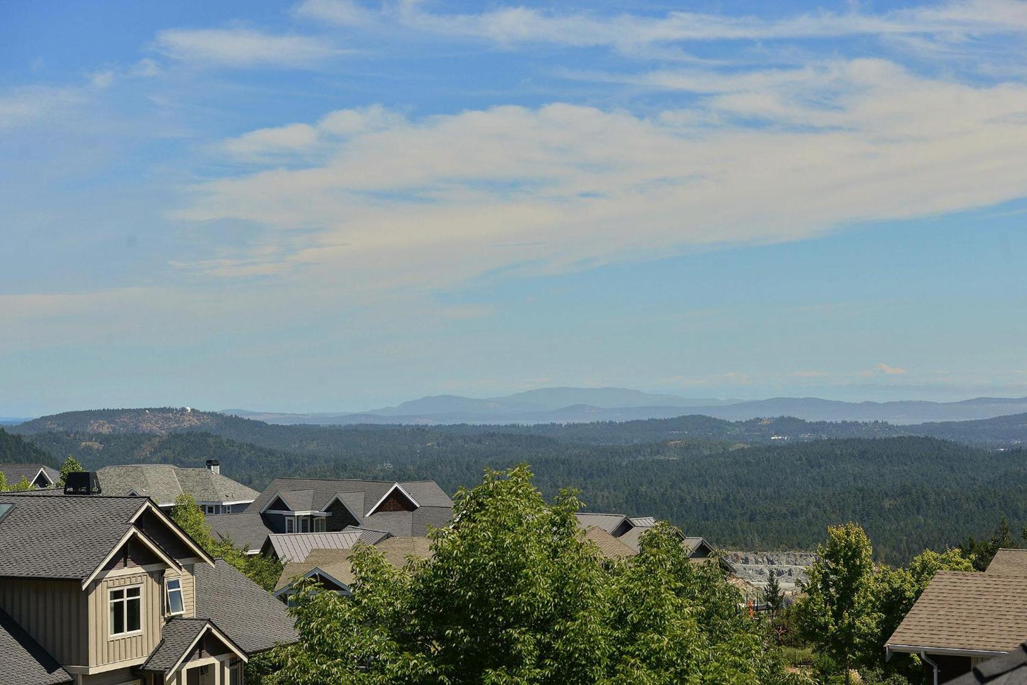 Nature's Gate Executive Estate by EMR Vacation Rentals