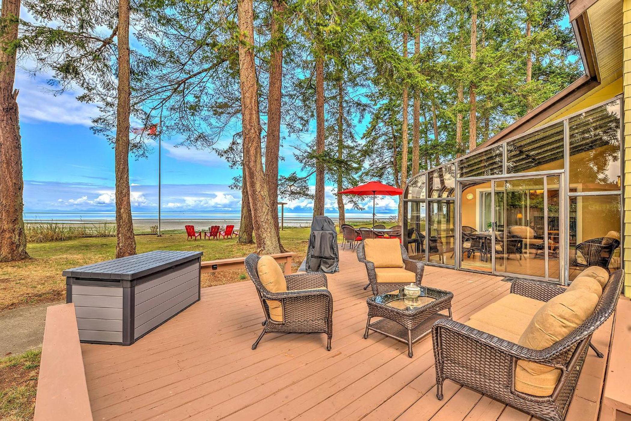 Kye Bay Beach House by EMR Vacation Rentals