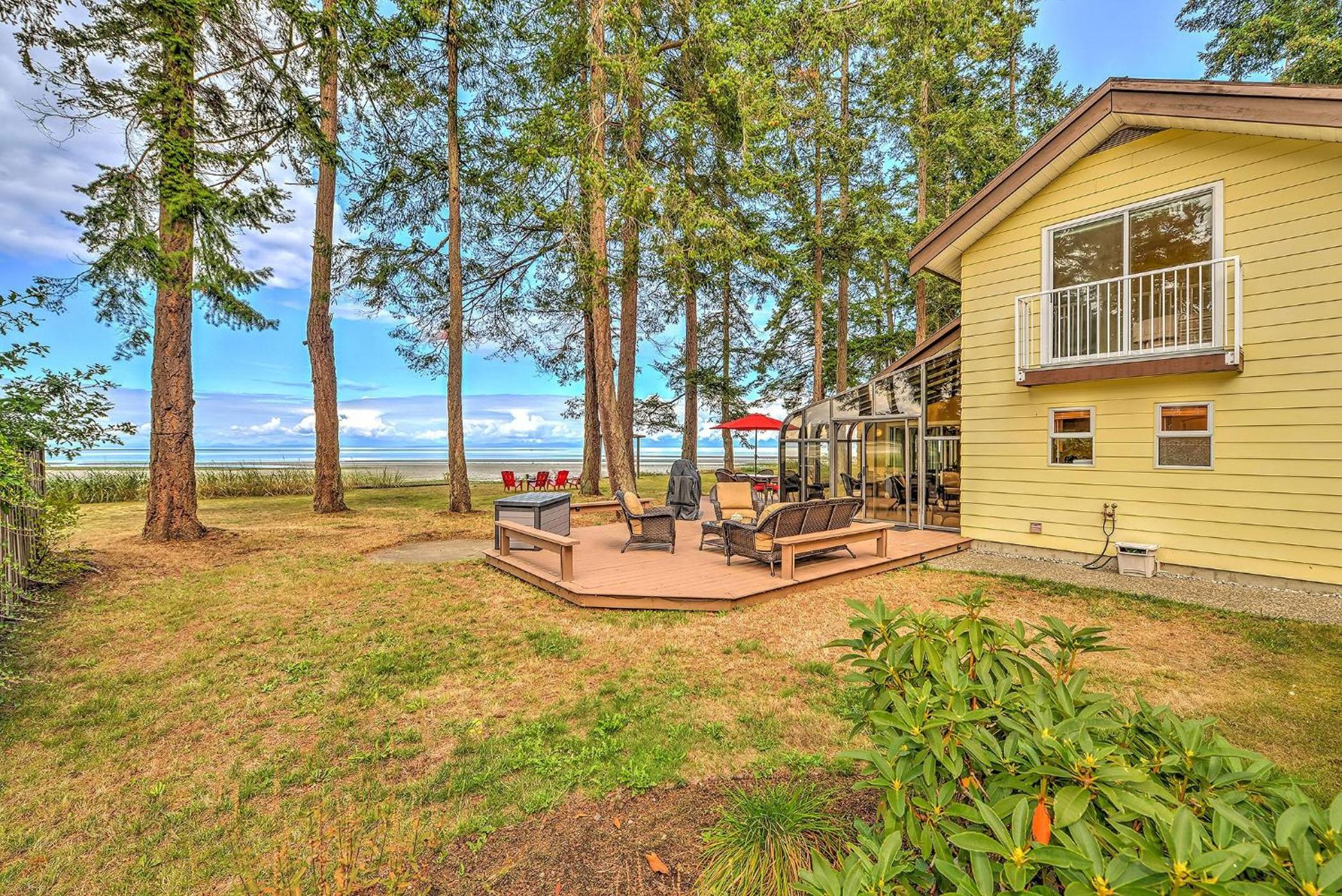 Kye Bay Beach House by EMR Vacation Rentals