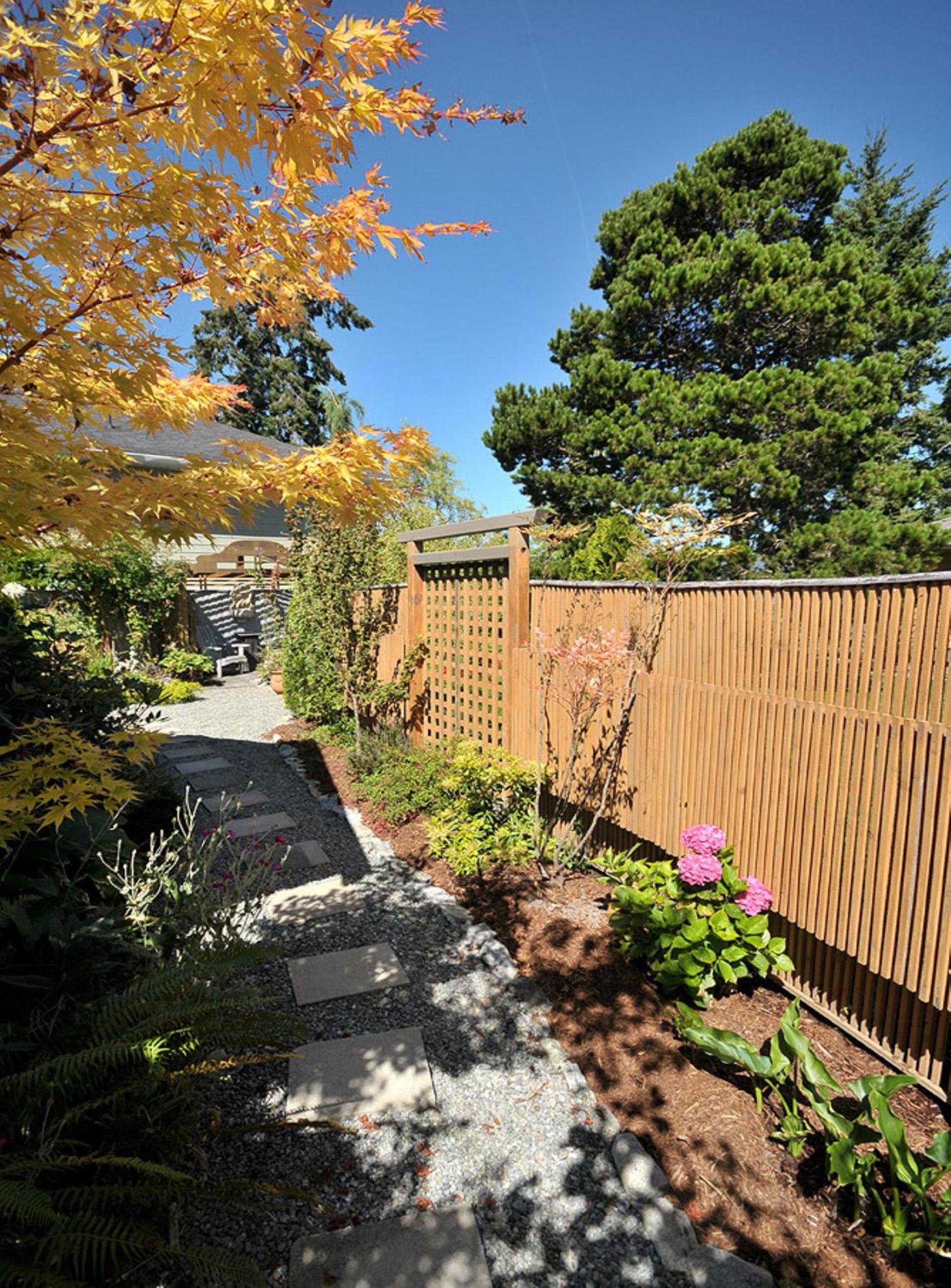 Heron View Cottage by EMR Vacation Rentals
