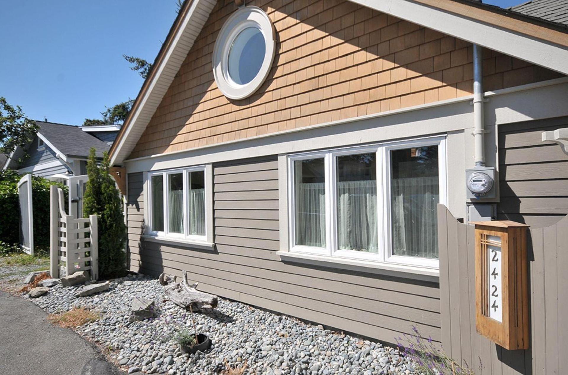 Heron View Cottage by EMR Vacation Rentals