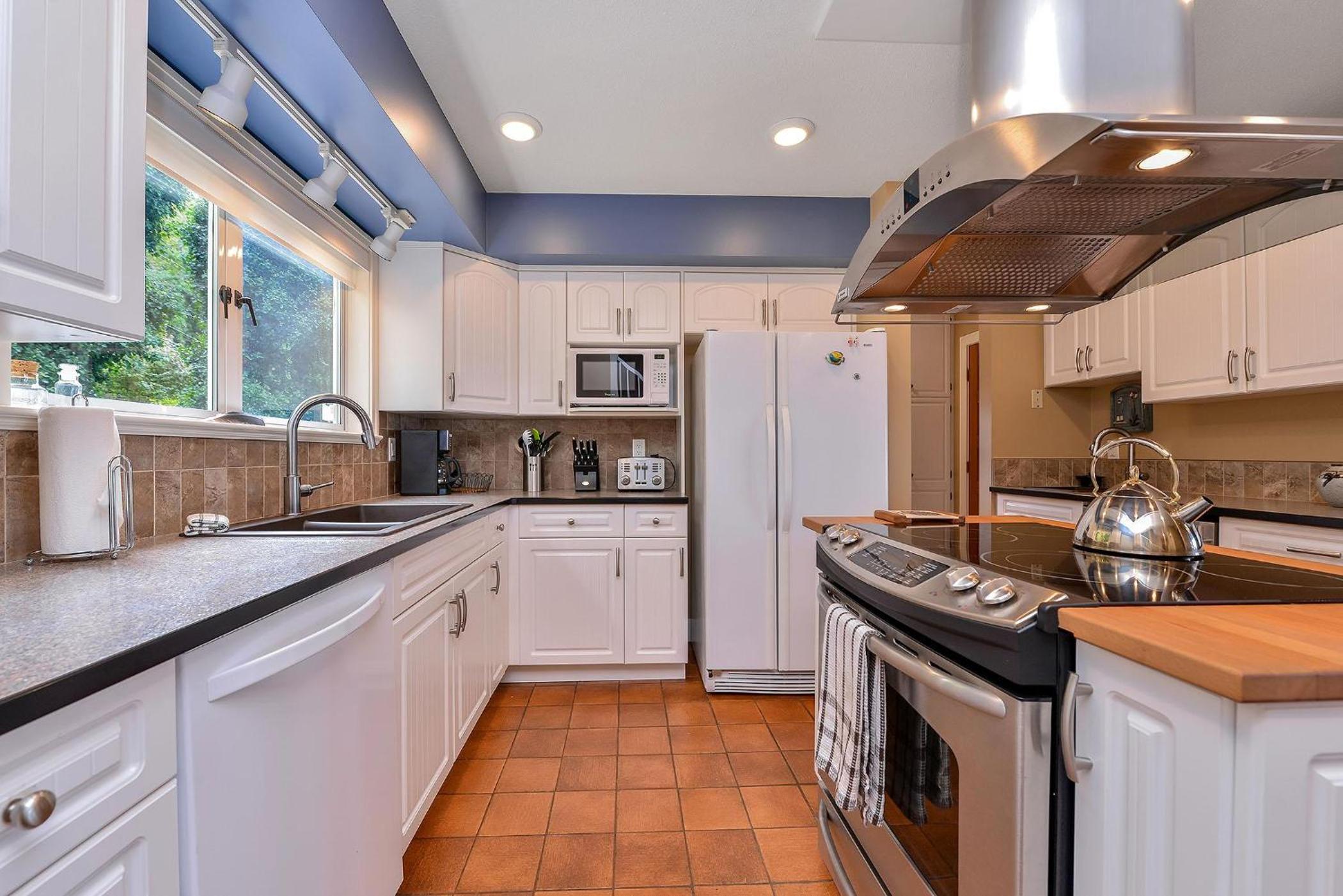 Kye Bay Beach House by EMR Vacation Rentals