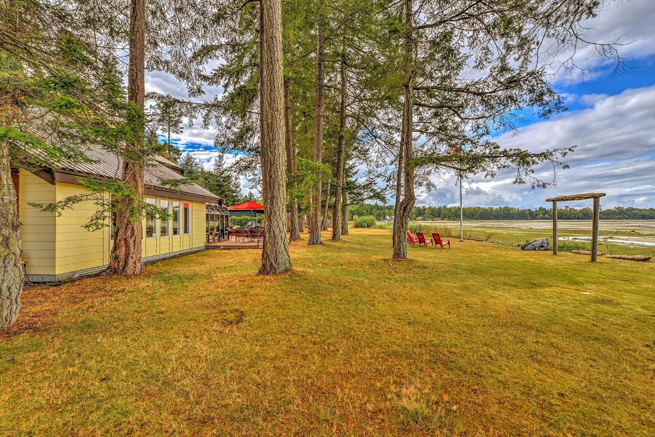 Kye Bay Beach House by EMR Vacation Rentals