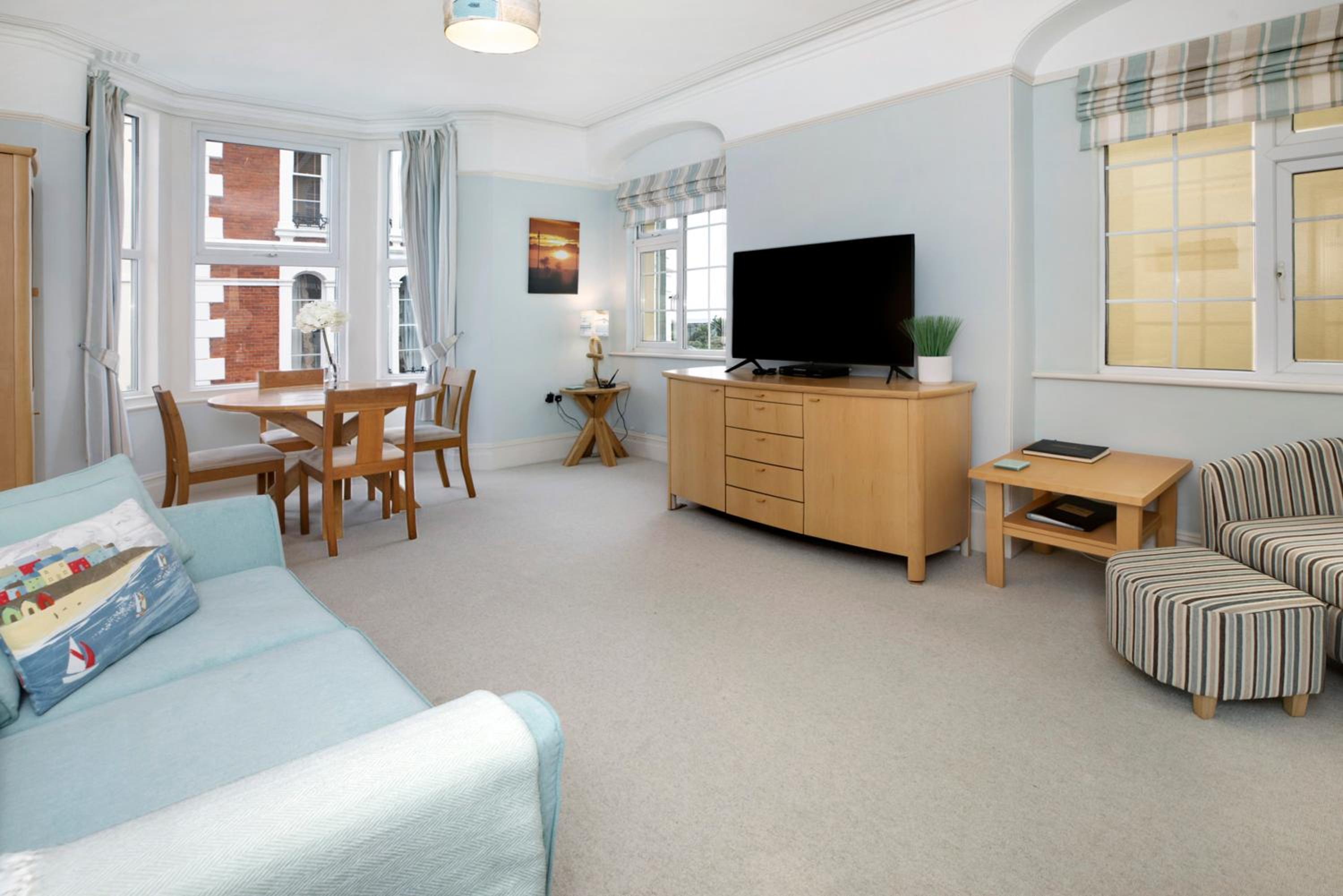 Seaview at No. 26 Northumberland Place view 4