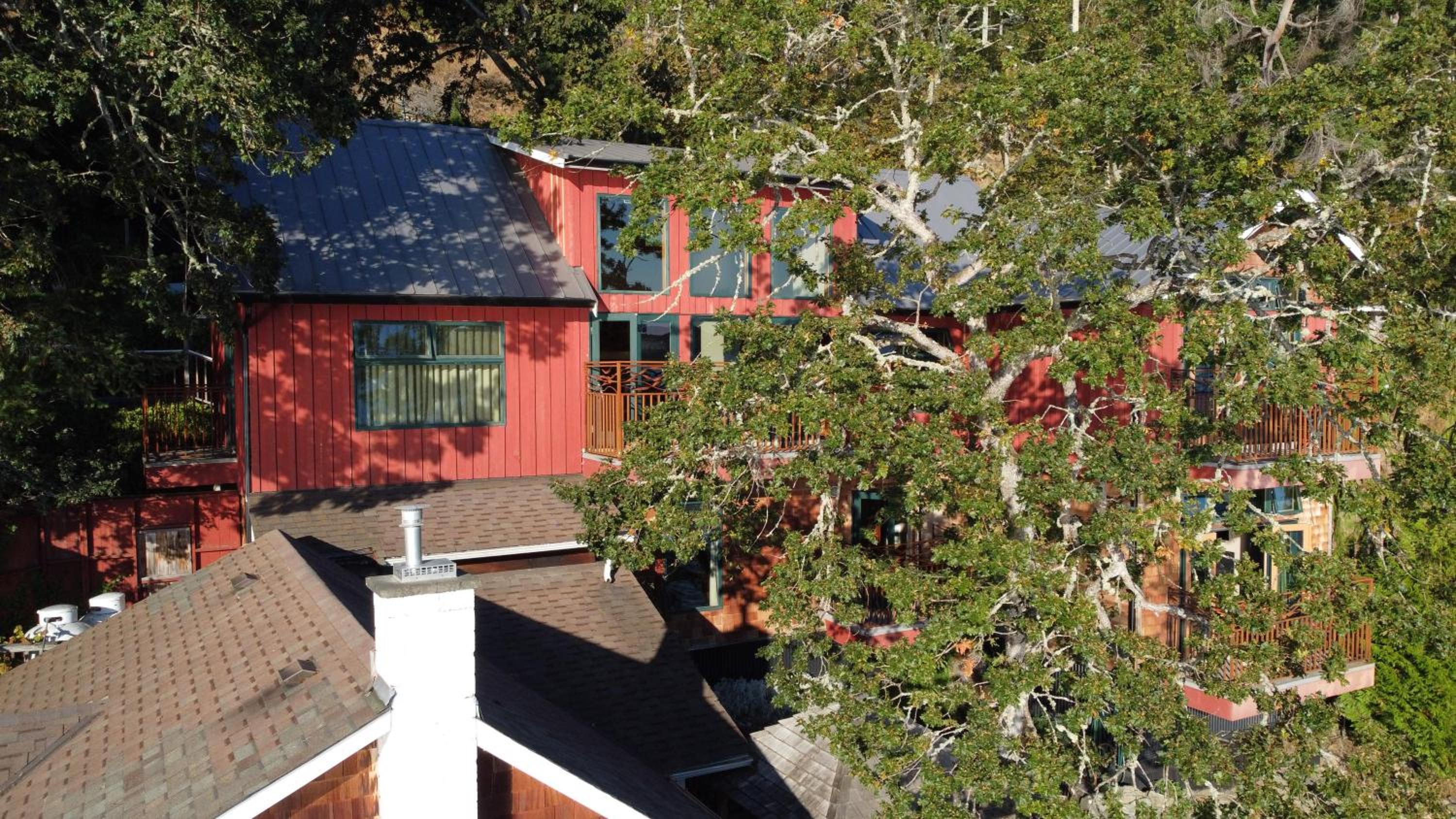 Salishan Chief Suite by EMR Vacation Rentals