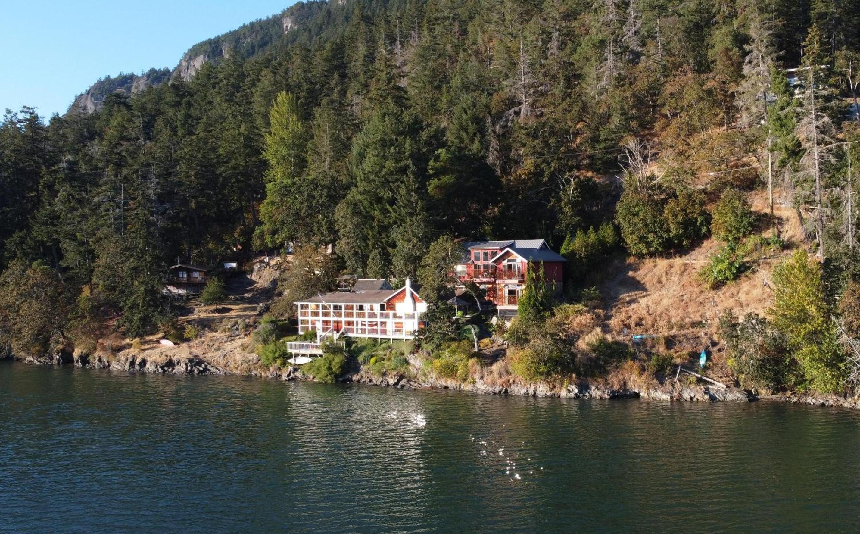 Salishan Chief Suite by EMR Vacation Rentals