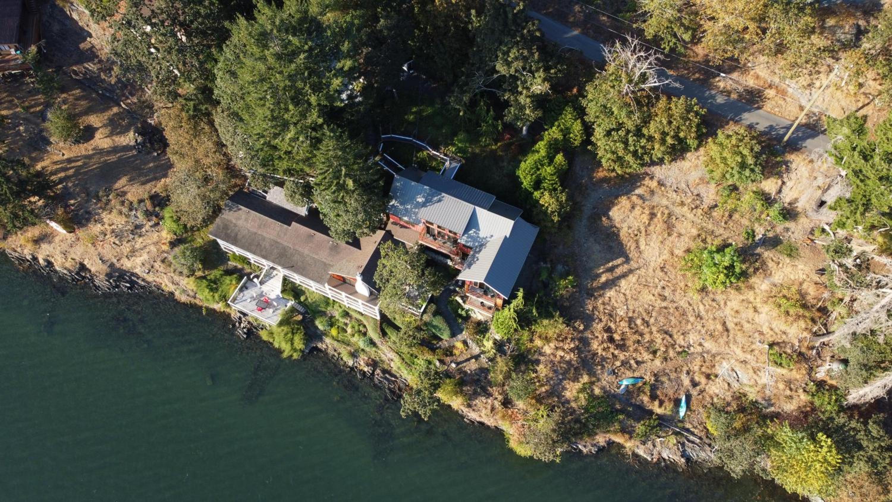 Salishan Chief Suite by EMR Vacation Rentals