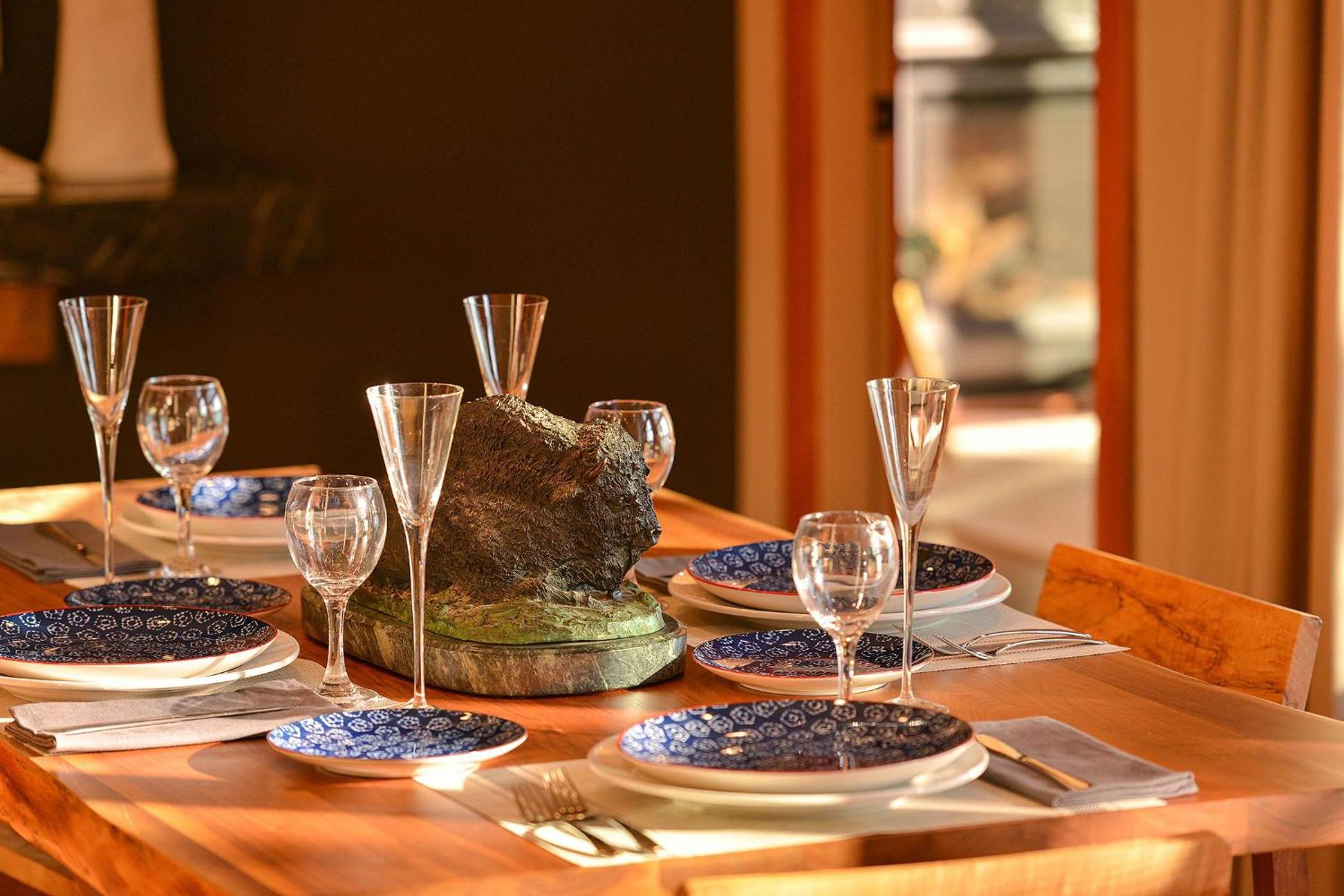 Salishan Tree House Suite by EMR Vacation Rentals