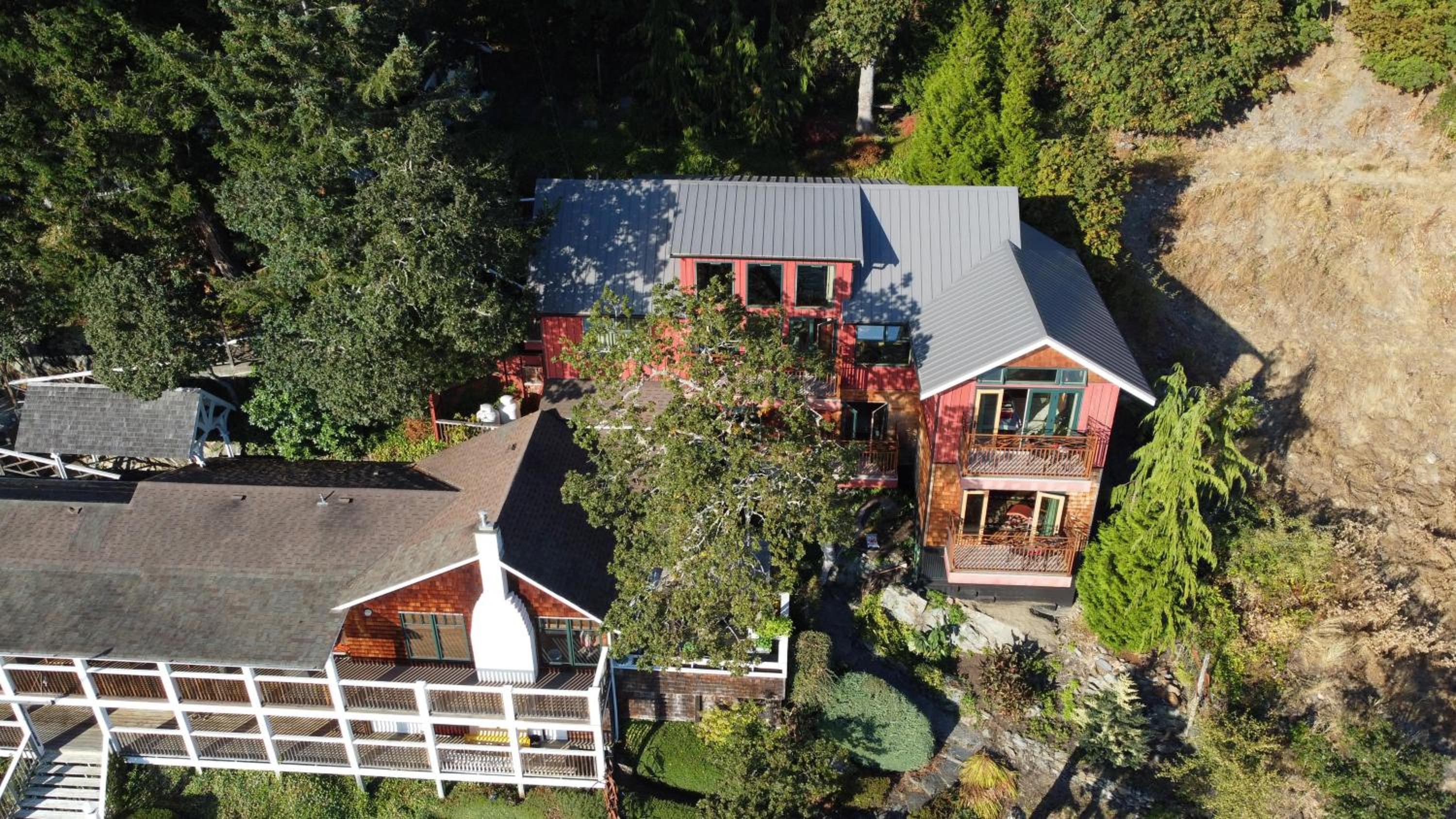 Salishan Tree House Suite by EMR Vacation Rentals
