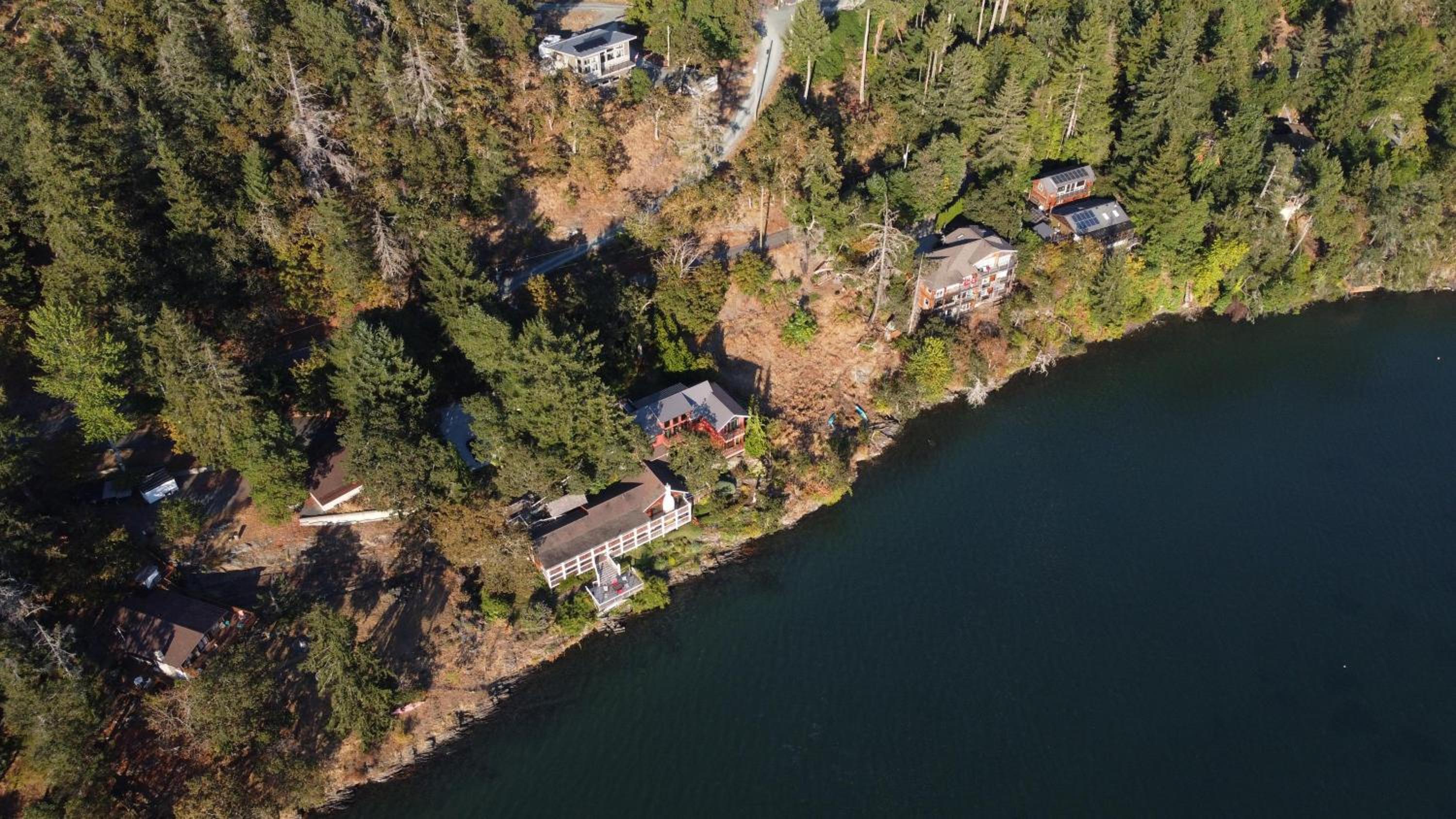 Salishan Tree House Suite by EMR Vacation Rentals