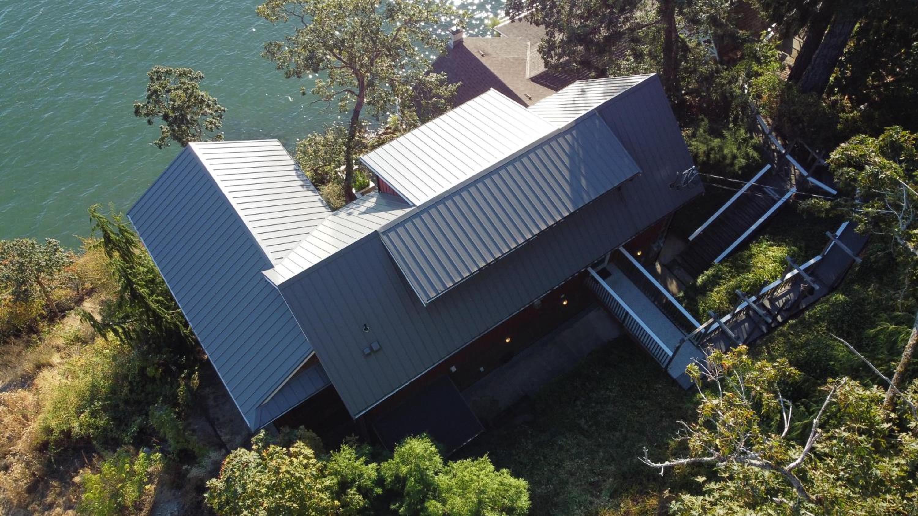 Salishan Tree House Suite by EMR Vacation Rentals