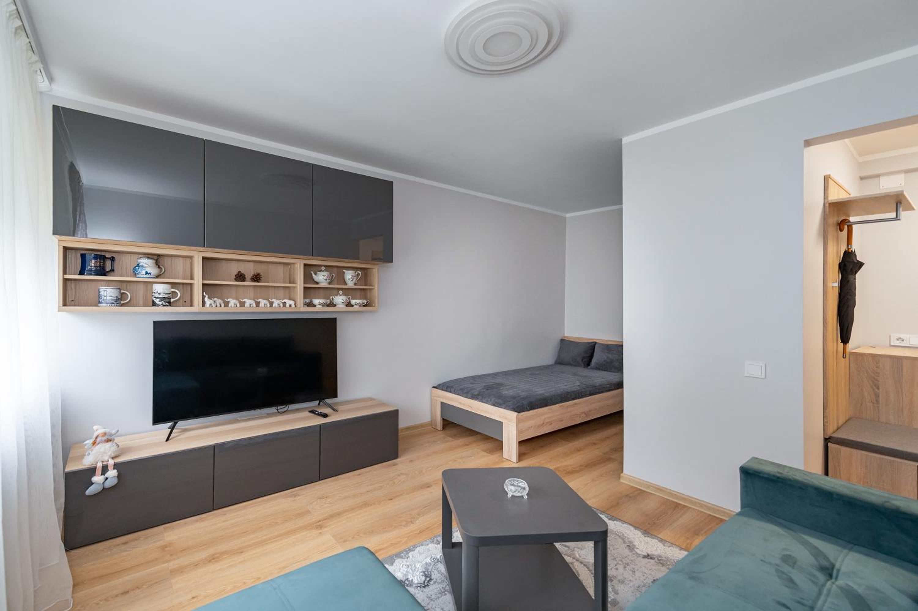 Modern n' lovely apartment by Polo Apartments view 4
