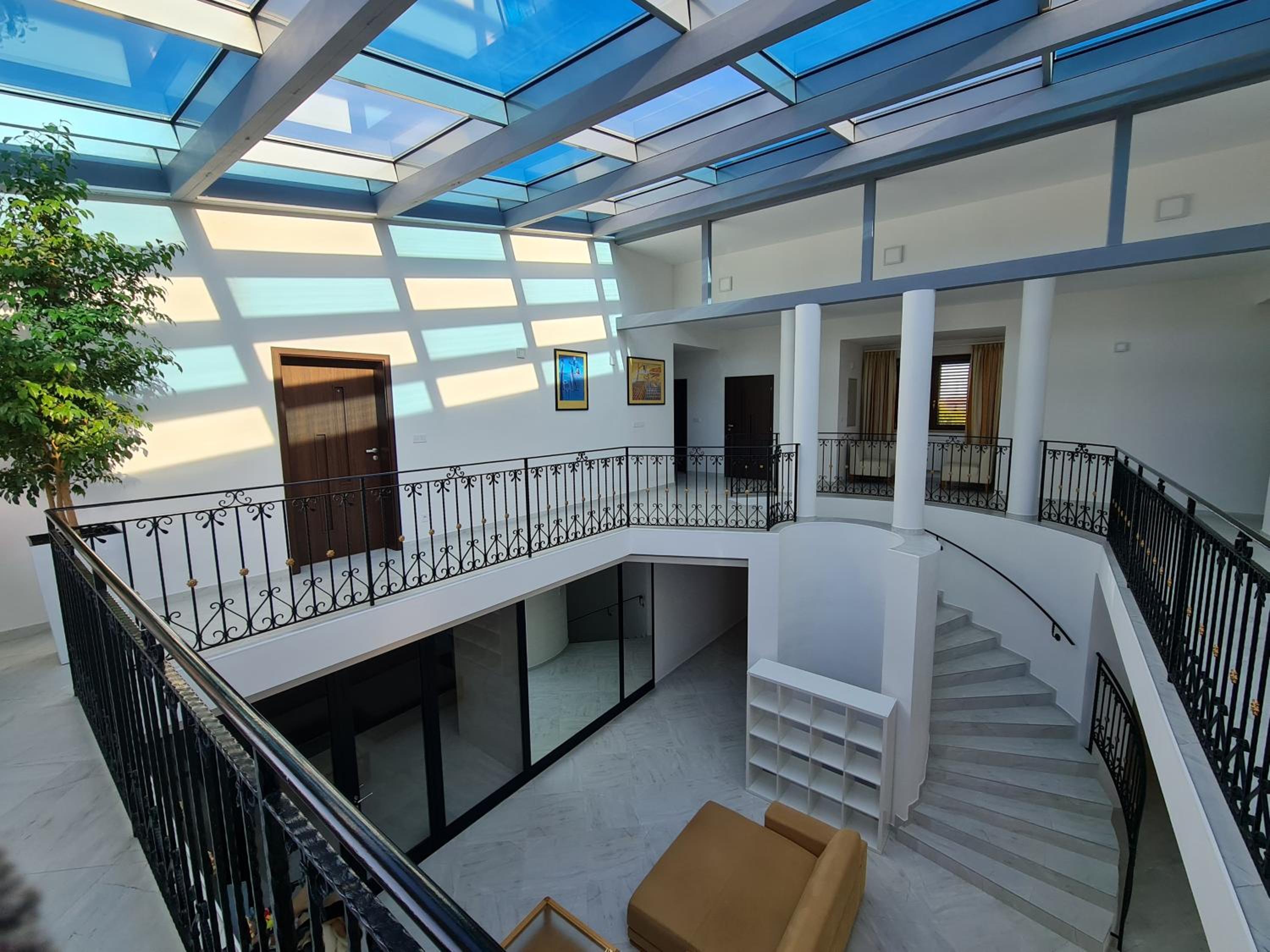 Atrium-Accomm