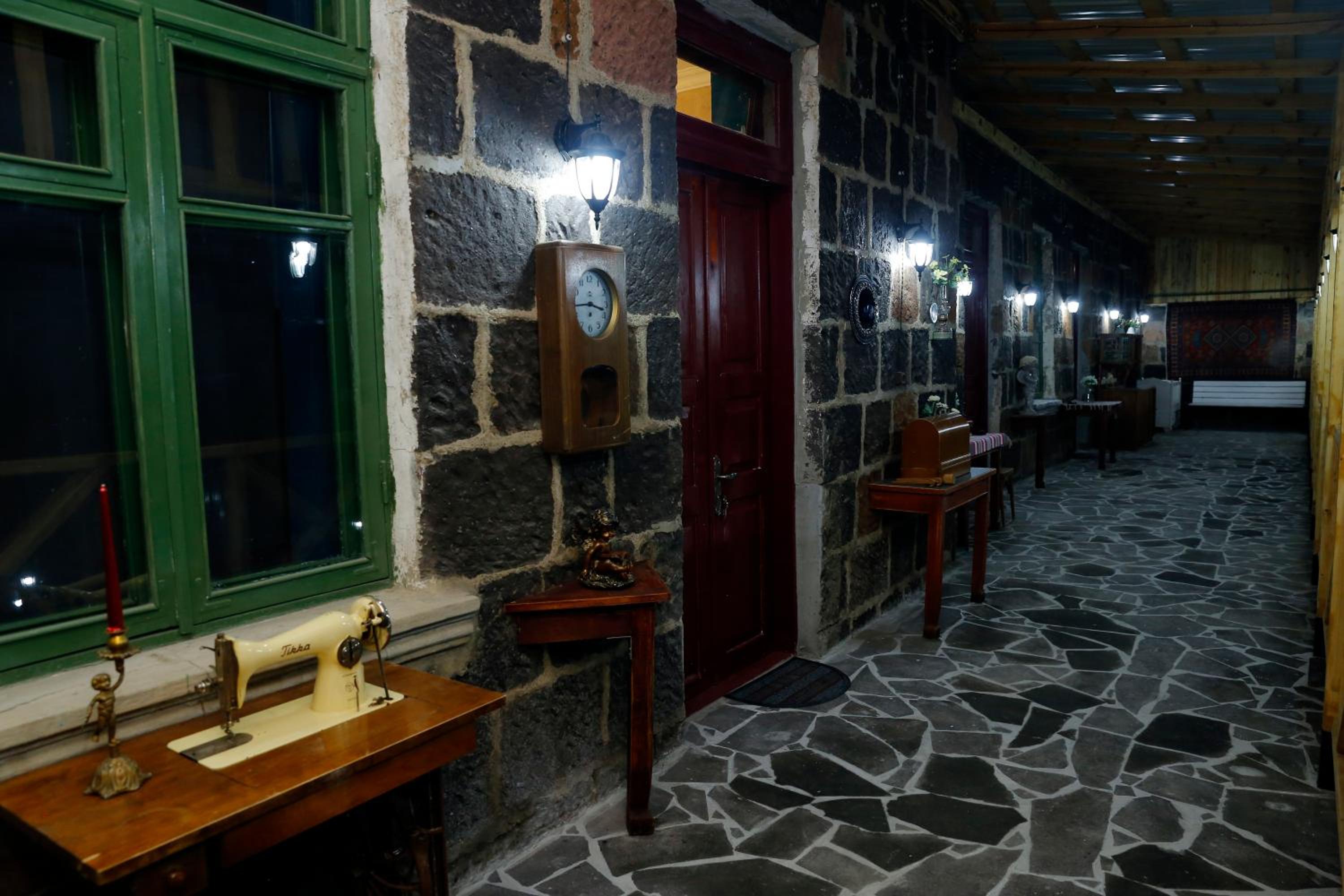 Onoyi Tun Guest House