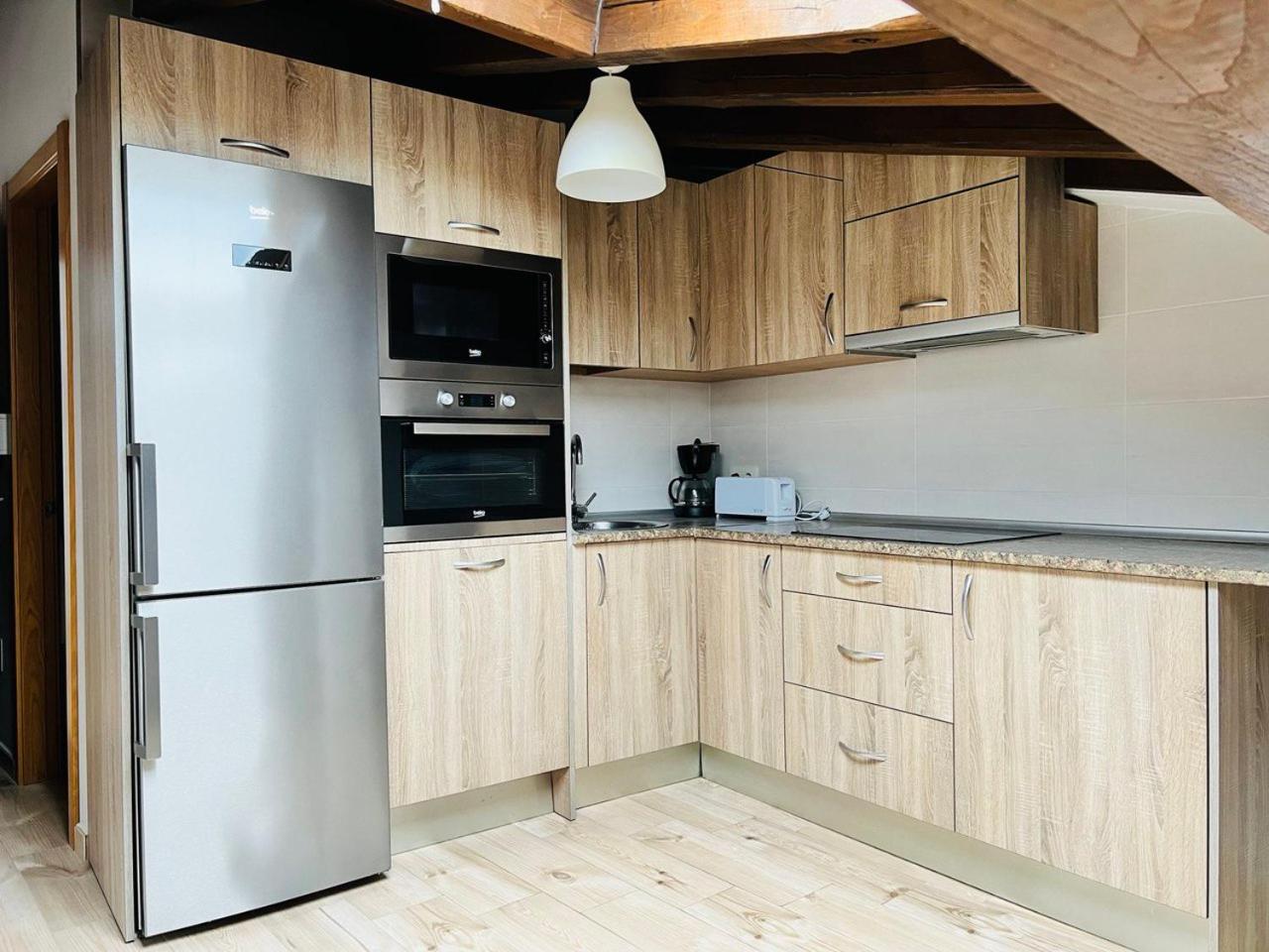 Apartamentos Raíces