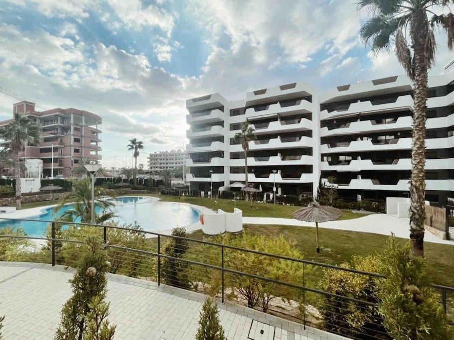 NEW GROUNDFLOOR APT. ARENALES DEL SOL view 5