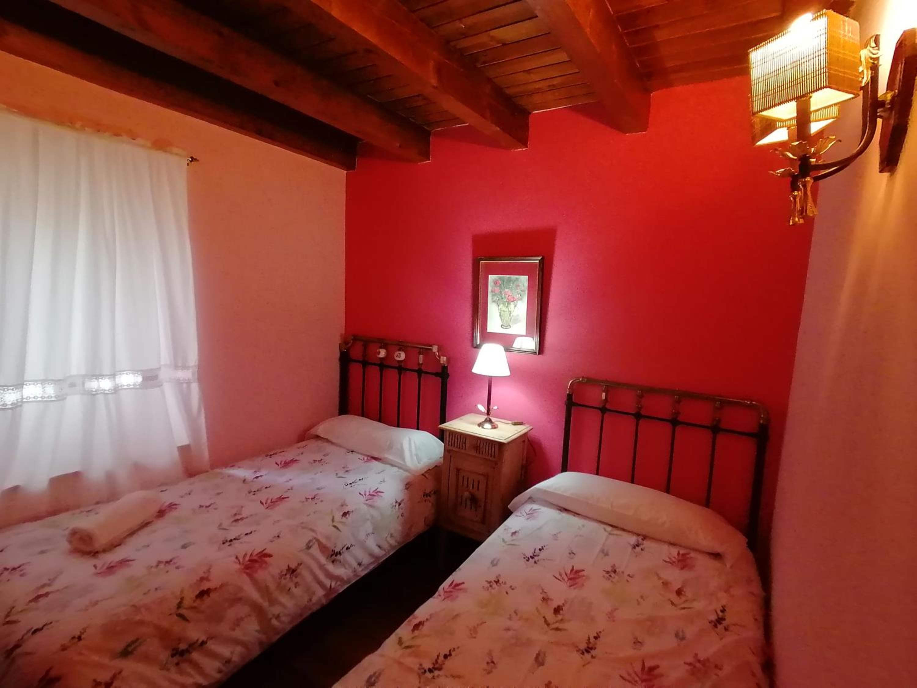 casa rural Dera Hont view 2