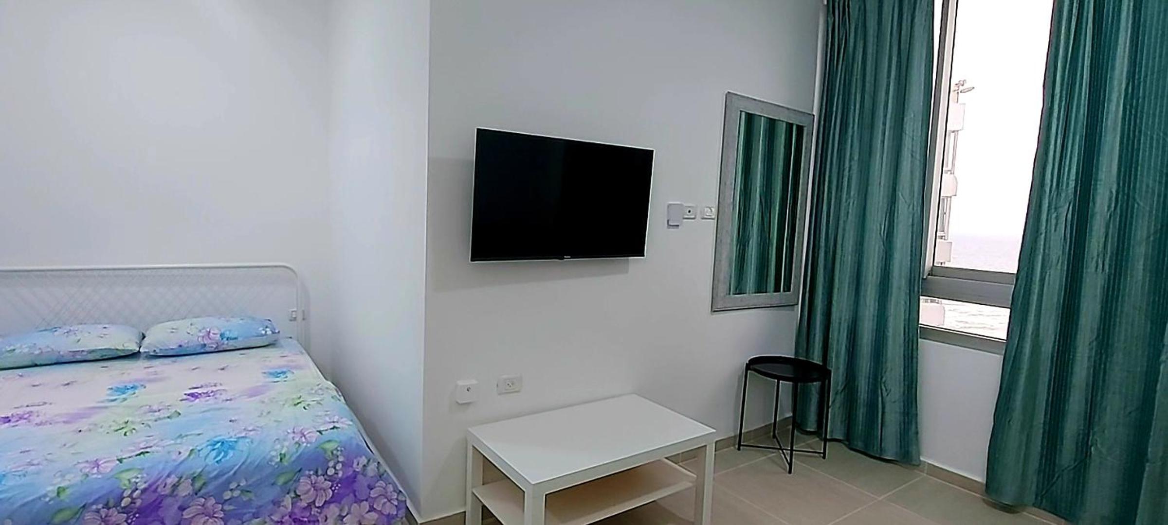 16 דירה מול הים ובריכה view 5