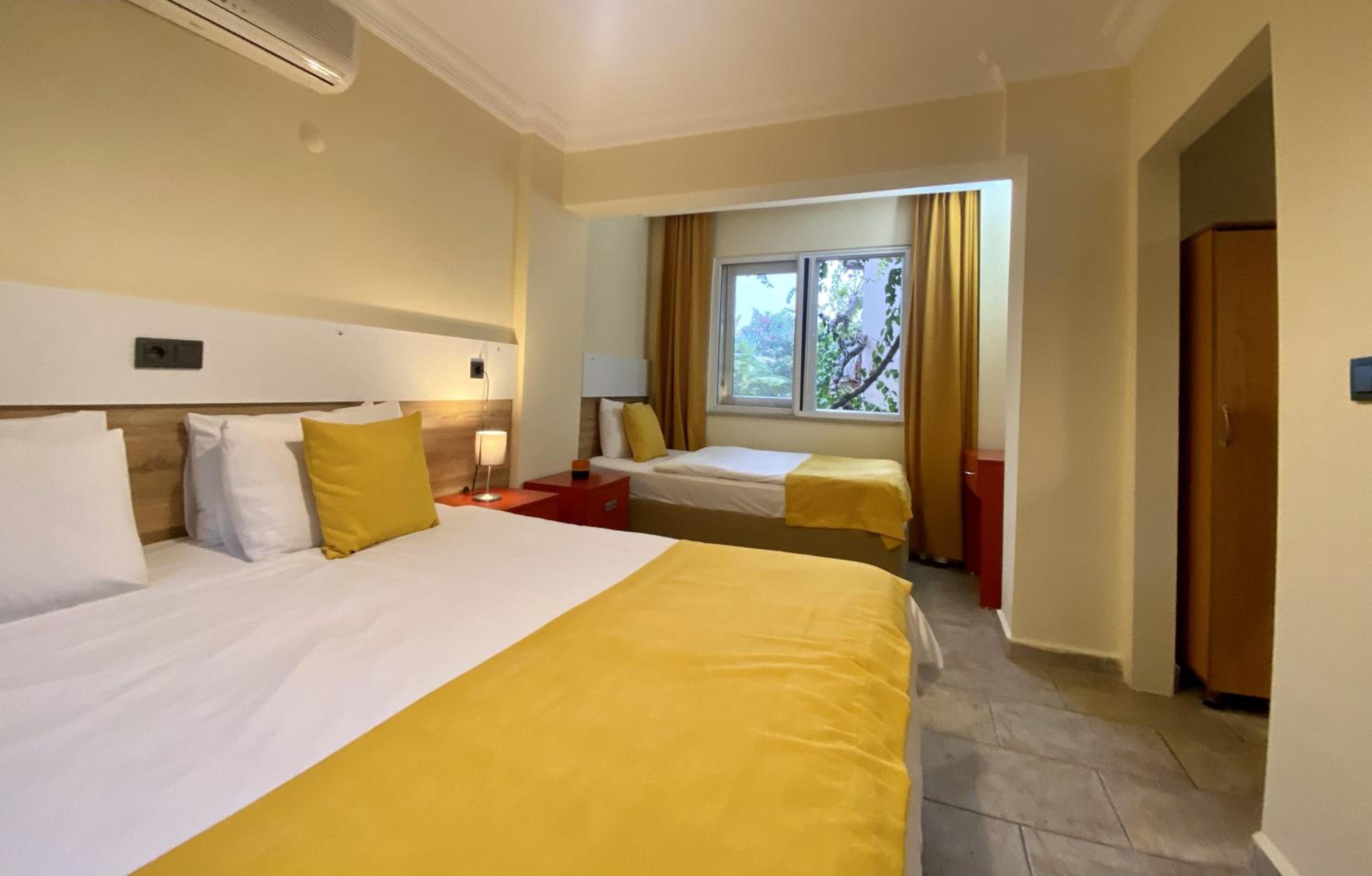 Ten Apart Hotel - Image 38