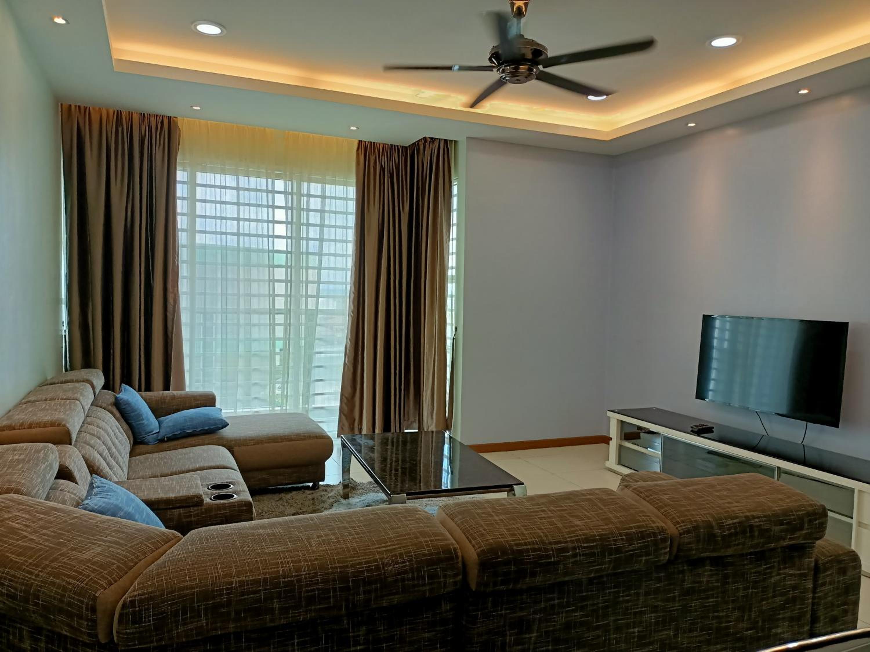 Sekinchan PaddyView Homestay 高楼 看稻田 阳台民宿