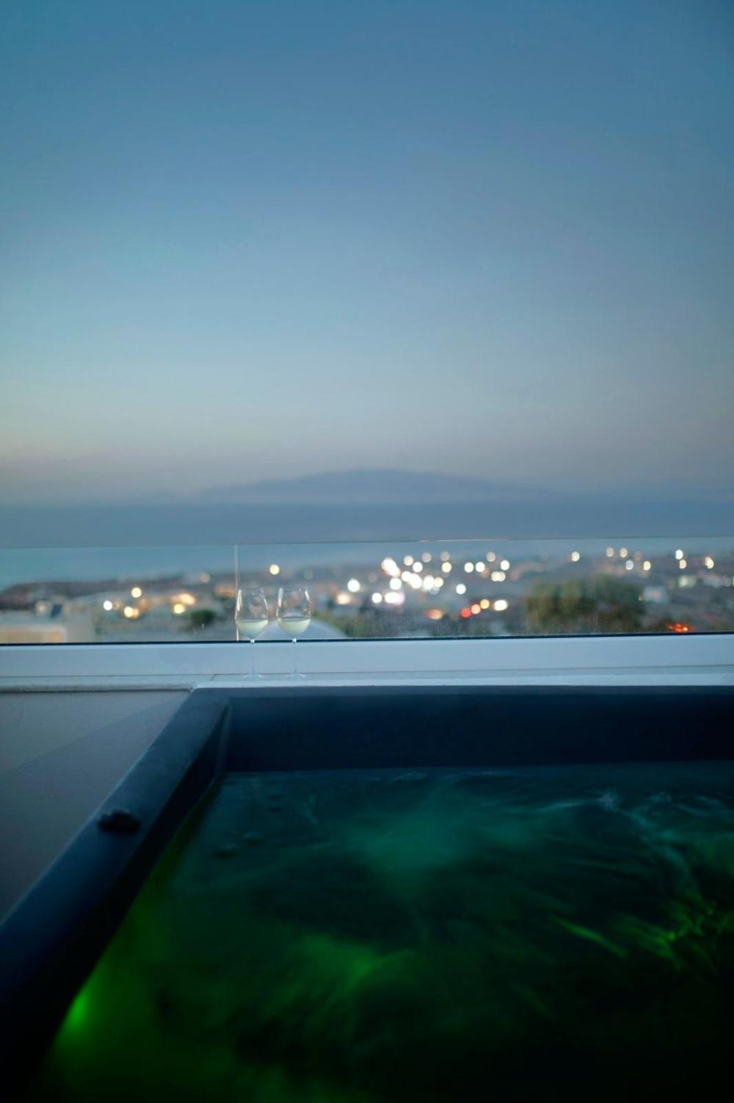 ArmonOia Suites