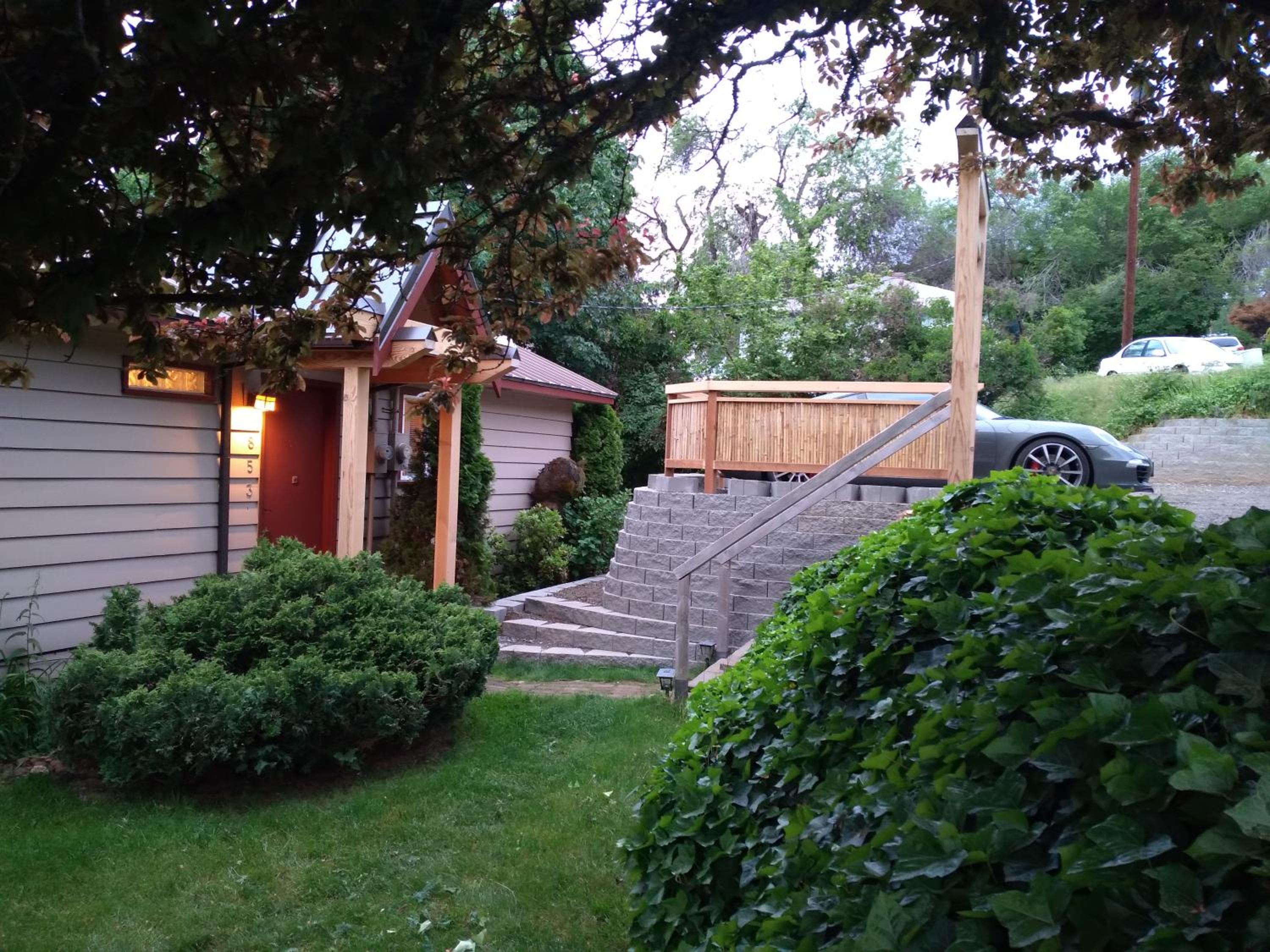 Photo 8
