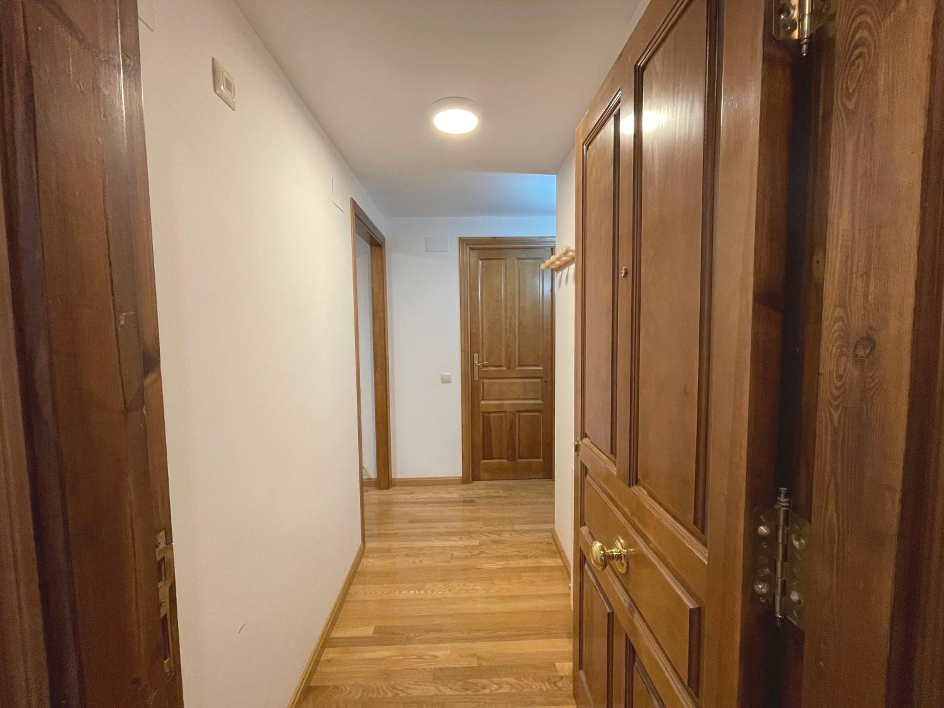 B42 - Apartamento en Av Los Tilos - Villmor view 5