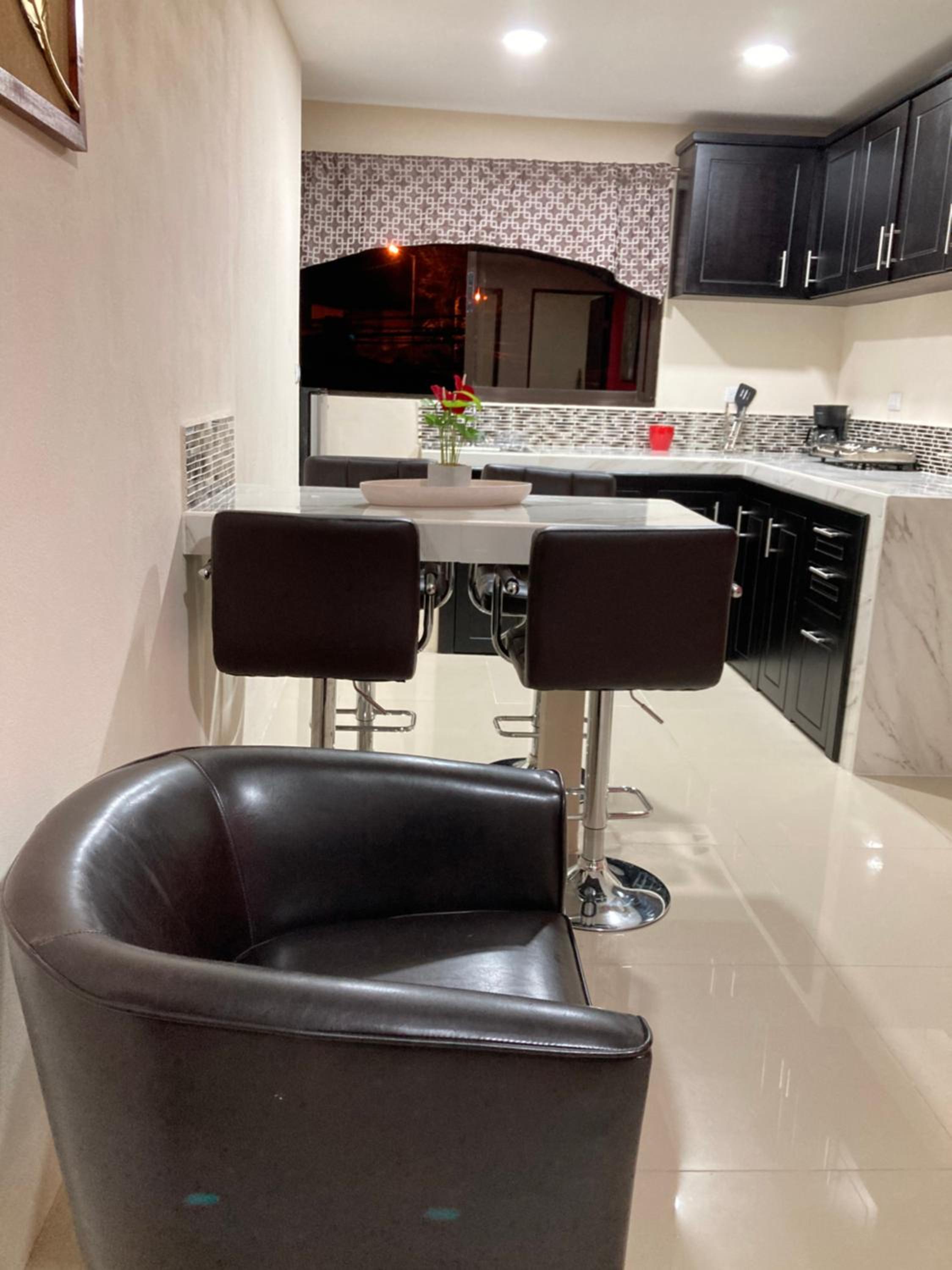 Hospedaje Ana Lu 2, Only 10 minutes from airport