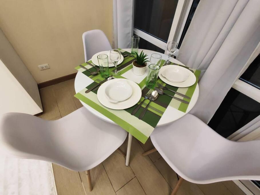 A2J Luxury Studio Near Venice Mall BGC Taguig