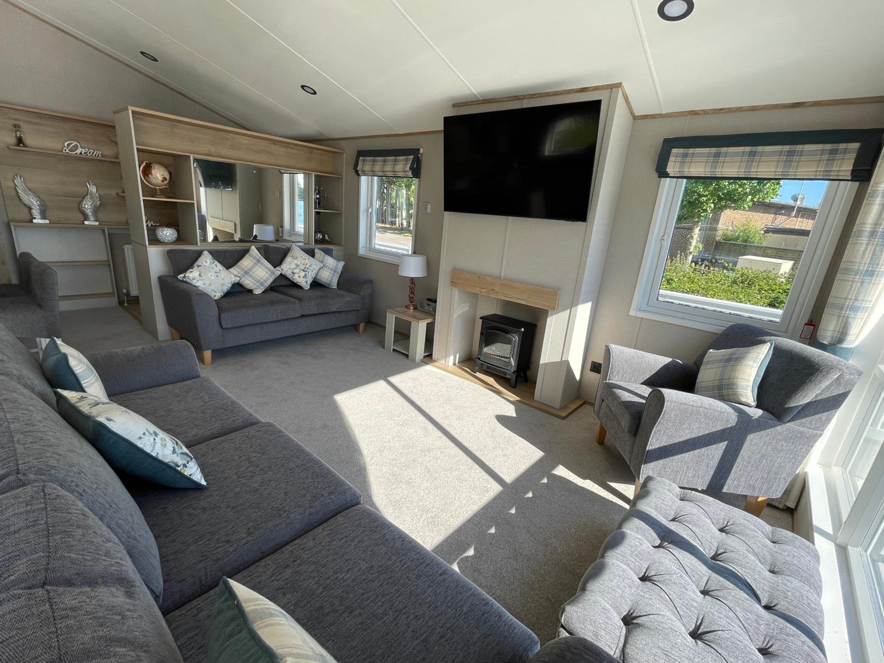 Chichester Lakeside Holiday Park Lakefront Lodge