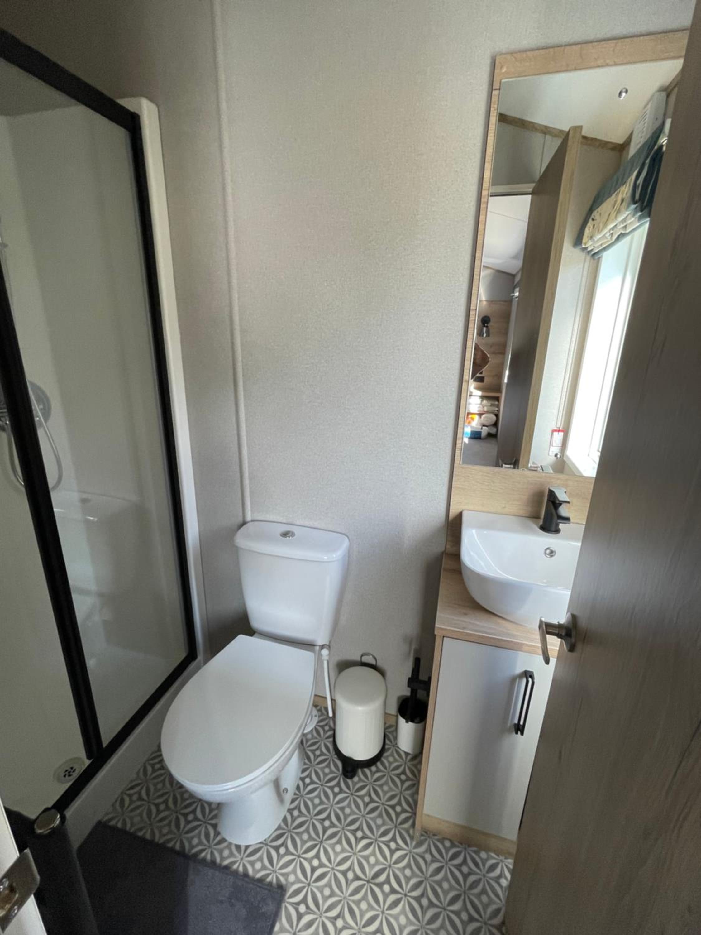 Chichester Lakeside Holiday Park Lakefront Lodge