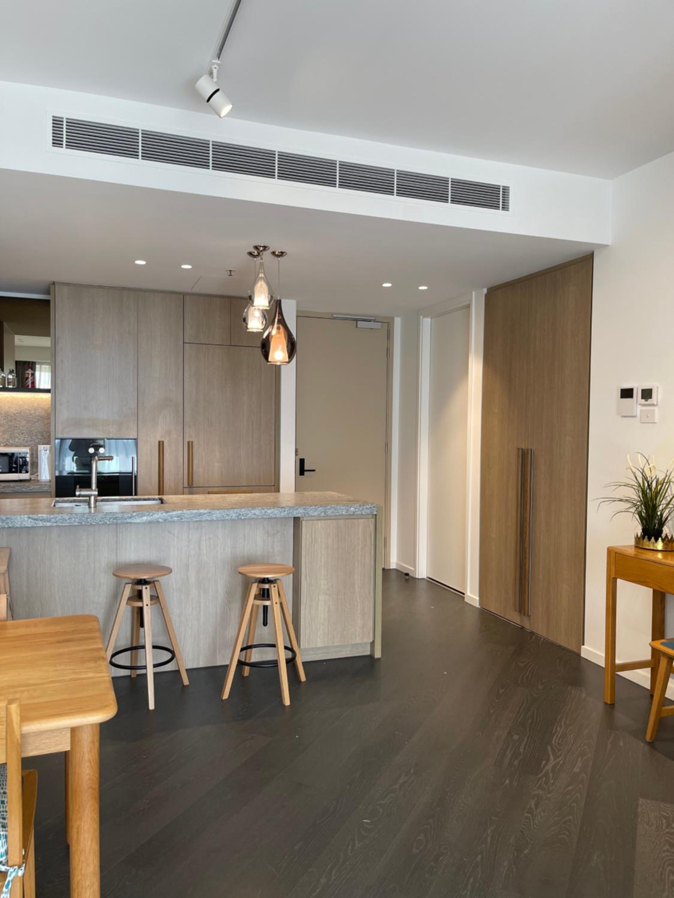 The Fawkner Apartment Bay-view pool/Gym Free Parking