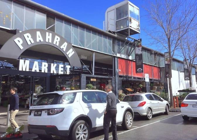 The Fawkner Apartment Bay-view pool/Gym Free Parking