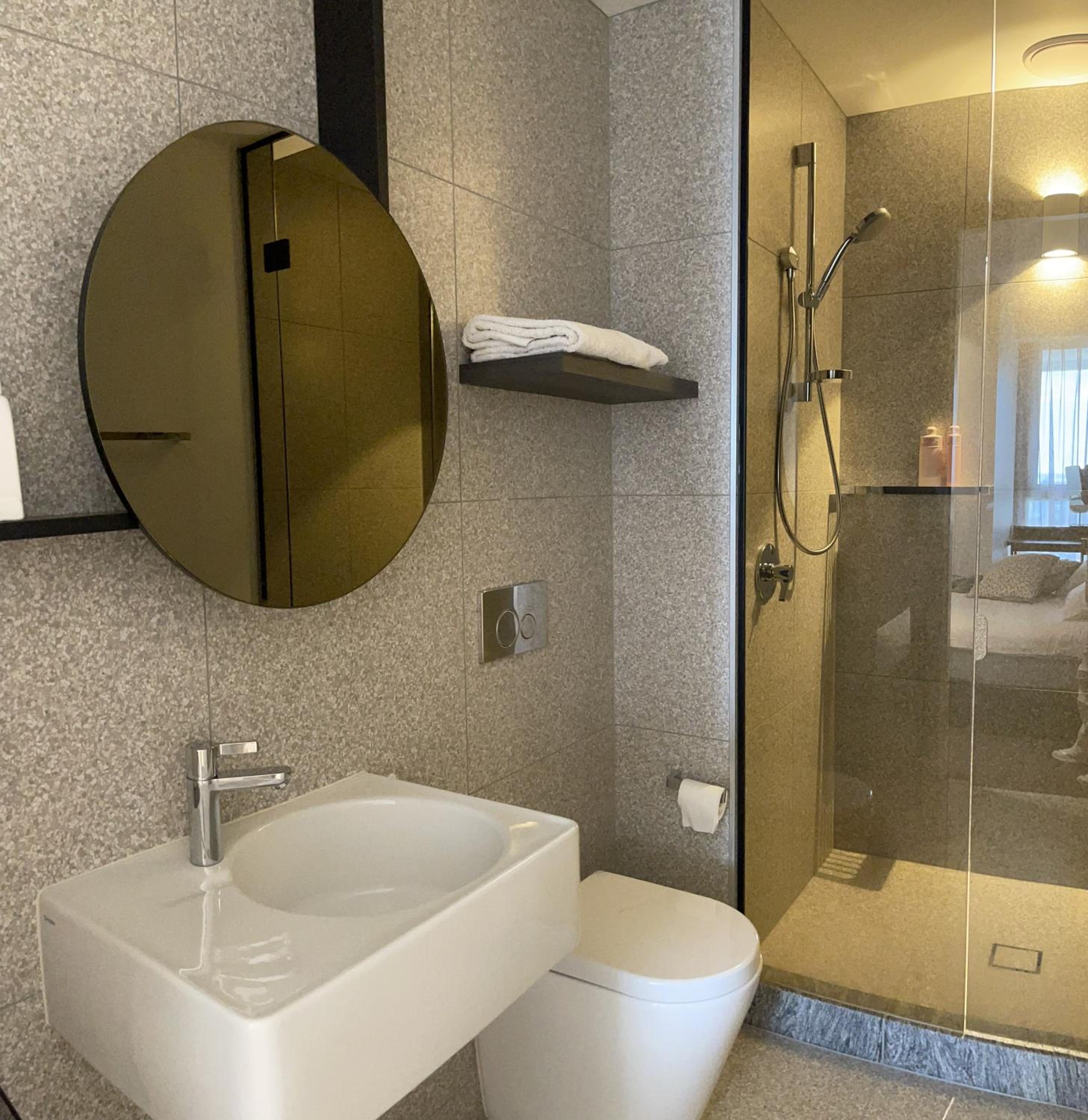The Fawkner Apartment Bay-view pool/Gym Free Parking
