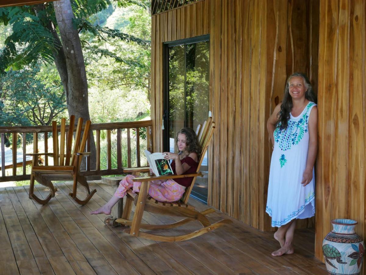 Finca Colibri, vue incroyable sur le Golfe de Nicoya, en Pleine Nature, ferry Playa Najanjo