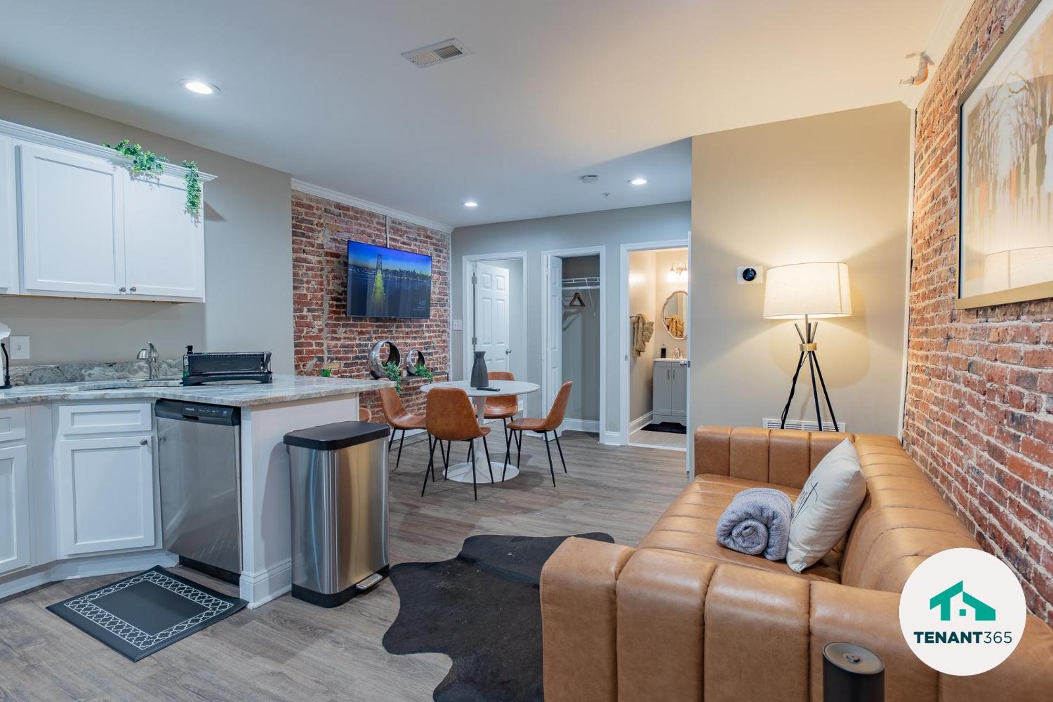 Baltimore's Best Home Away From Home apts - Property Image 10