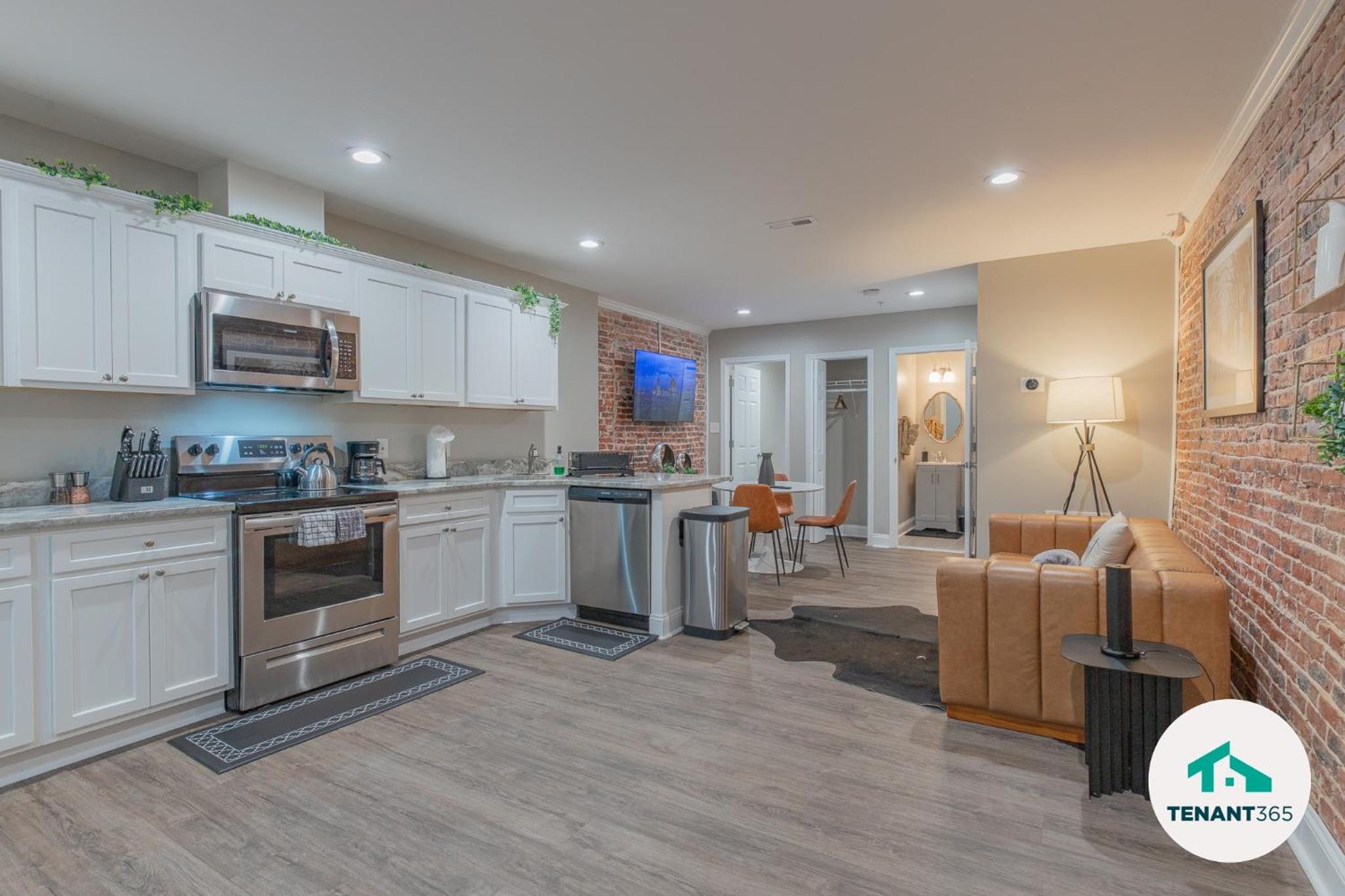 Baltimore's Best Home Away From Home apts - Property Image 1