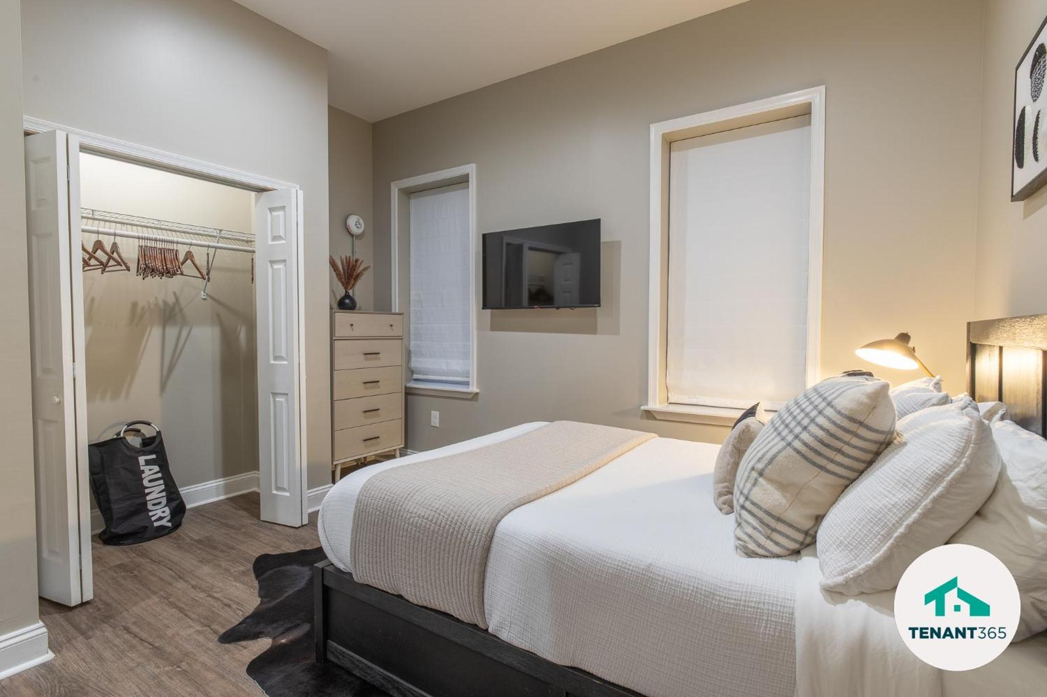 Baltimore's Best Home Away From Home apts - Property Image 16