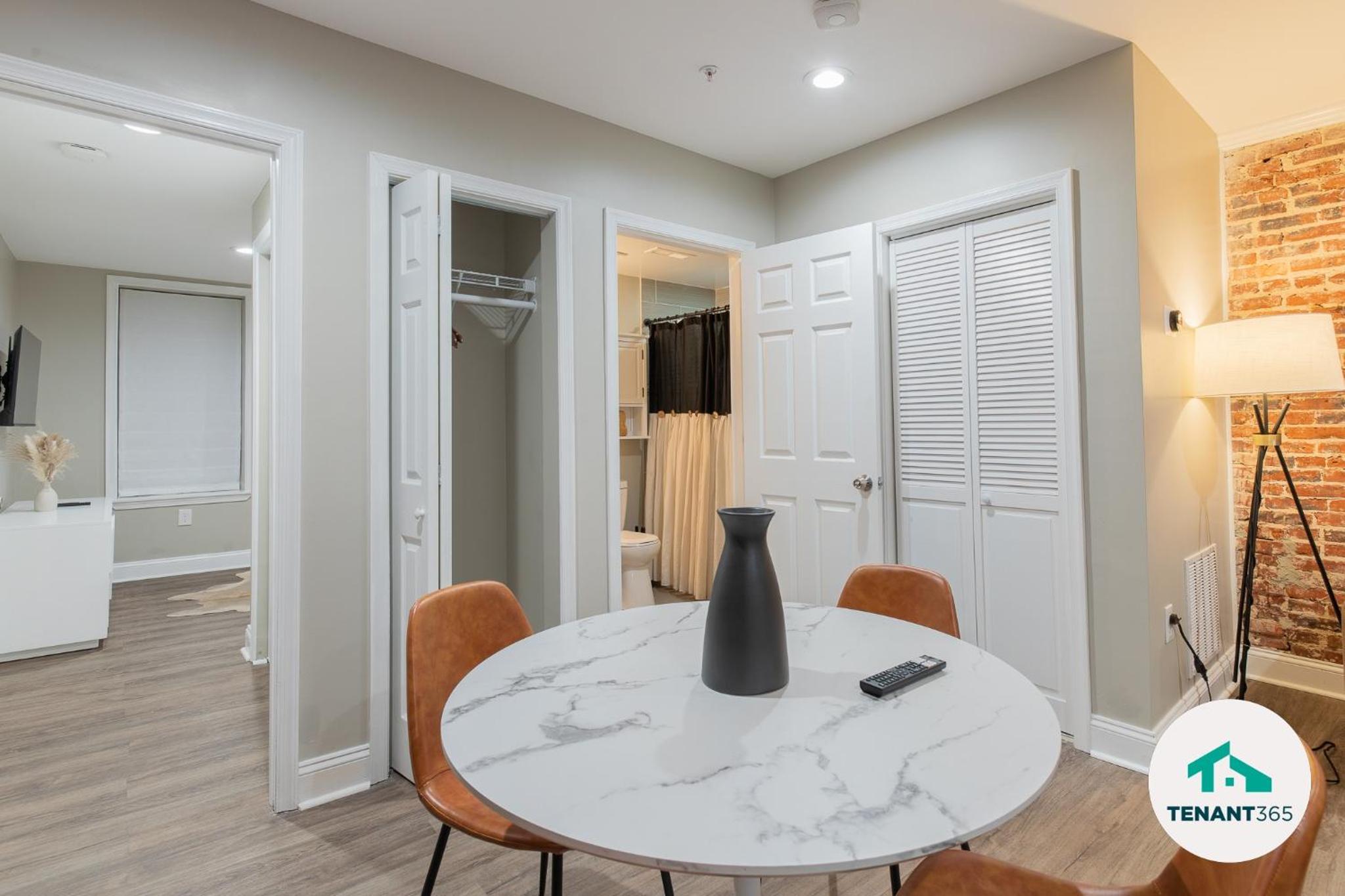 Baltimore's Best Home Away From Home apts - Property Image 14