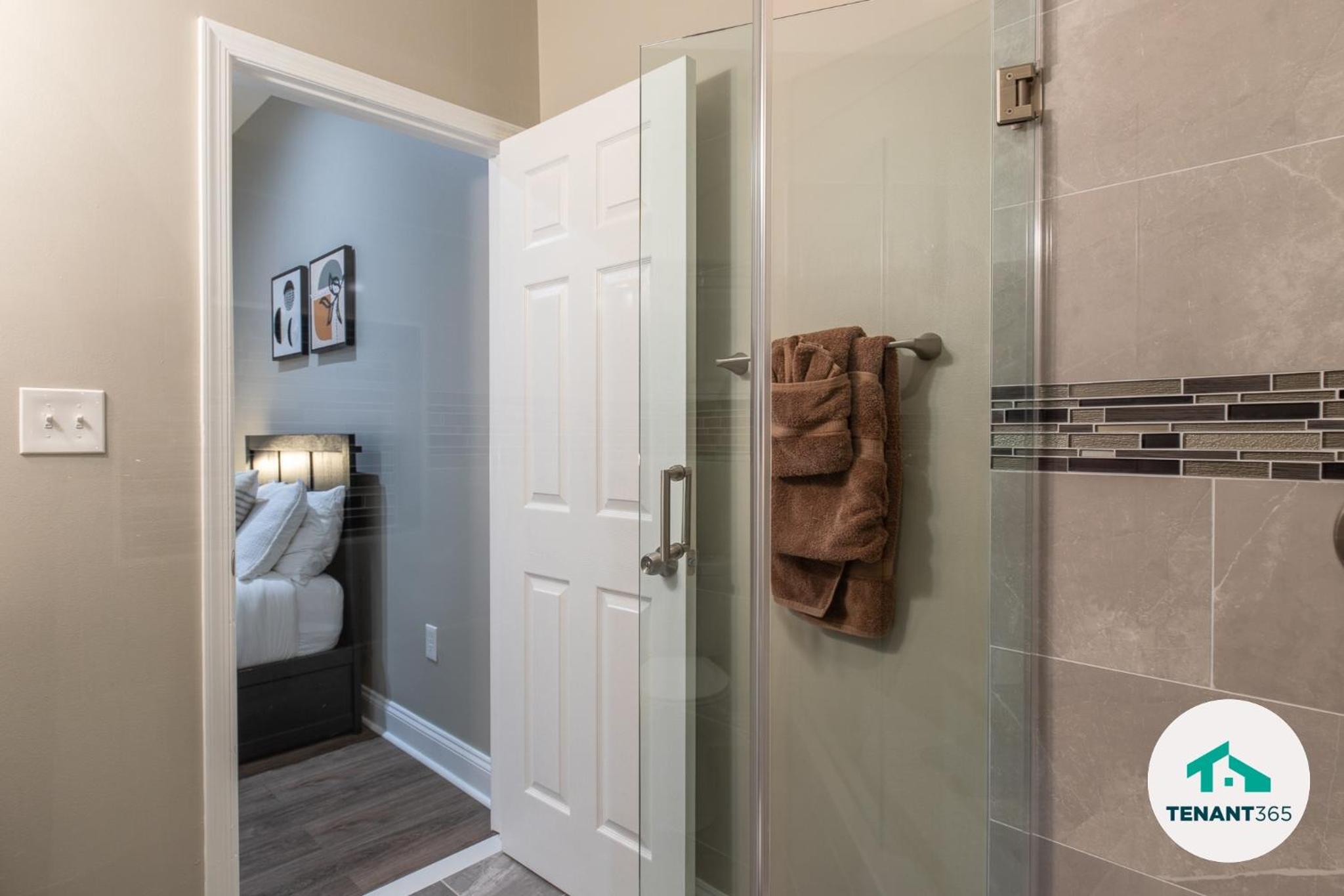 Baltimore's Best Home Away From Home apts - Property Image 12