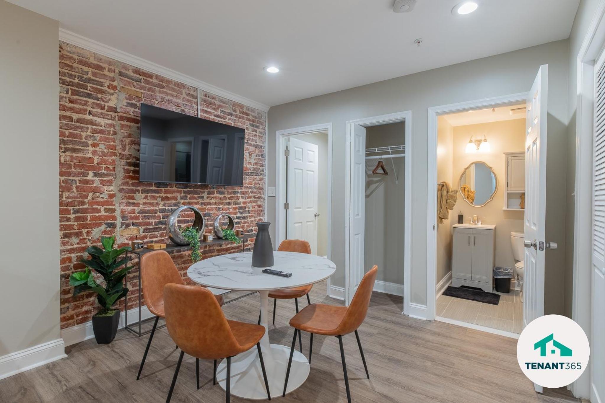 Baltimore's Best Home Away From Home apts - Property Image 3