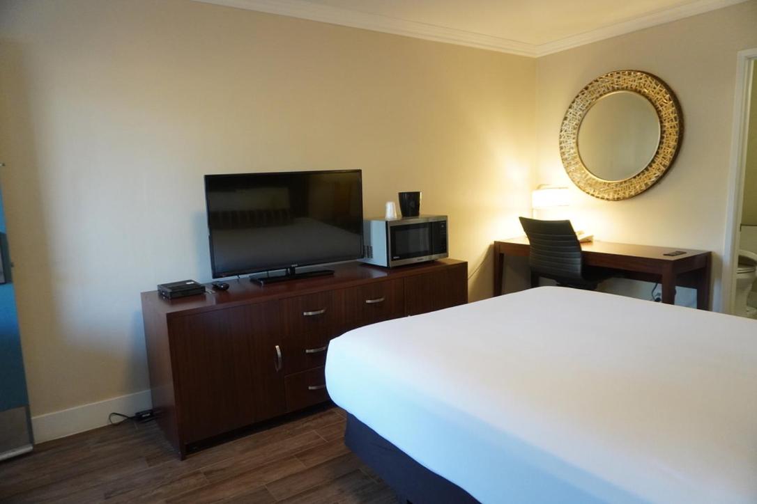 Rose Garden Inn