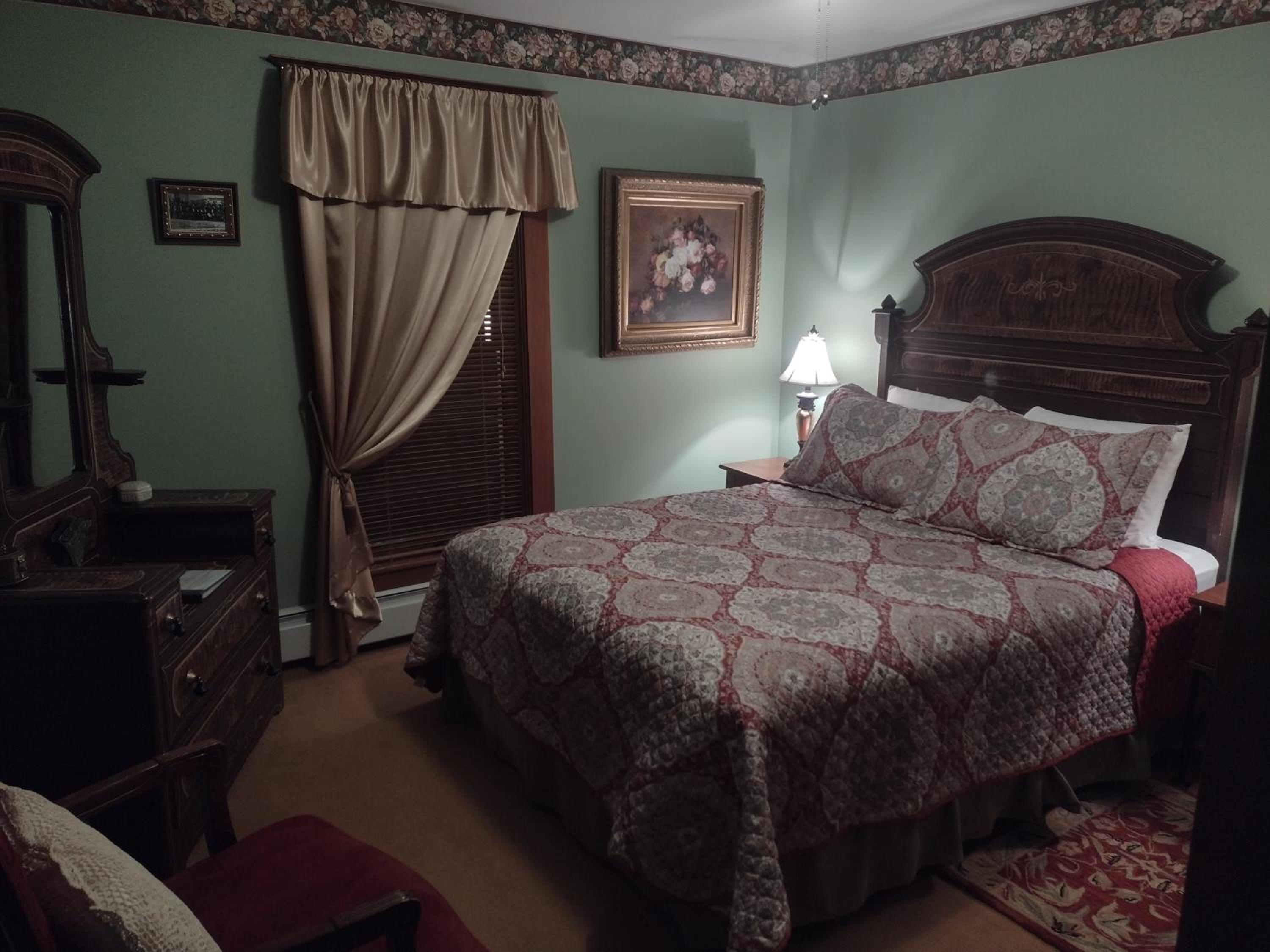 The Historic Elk Mountain Hotel