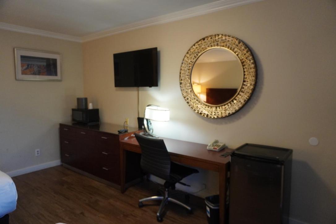 Rose Garden Inn
