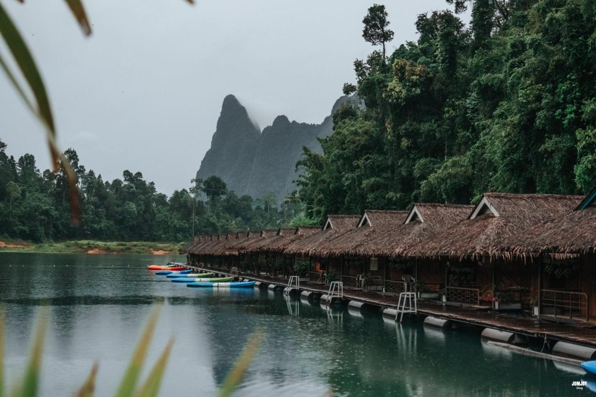 Praiwan Raft House 23