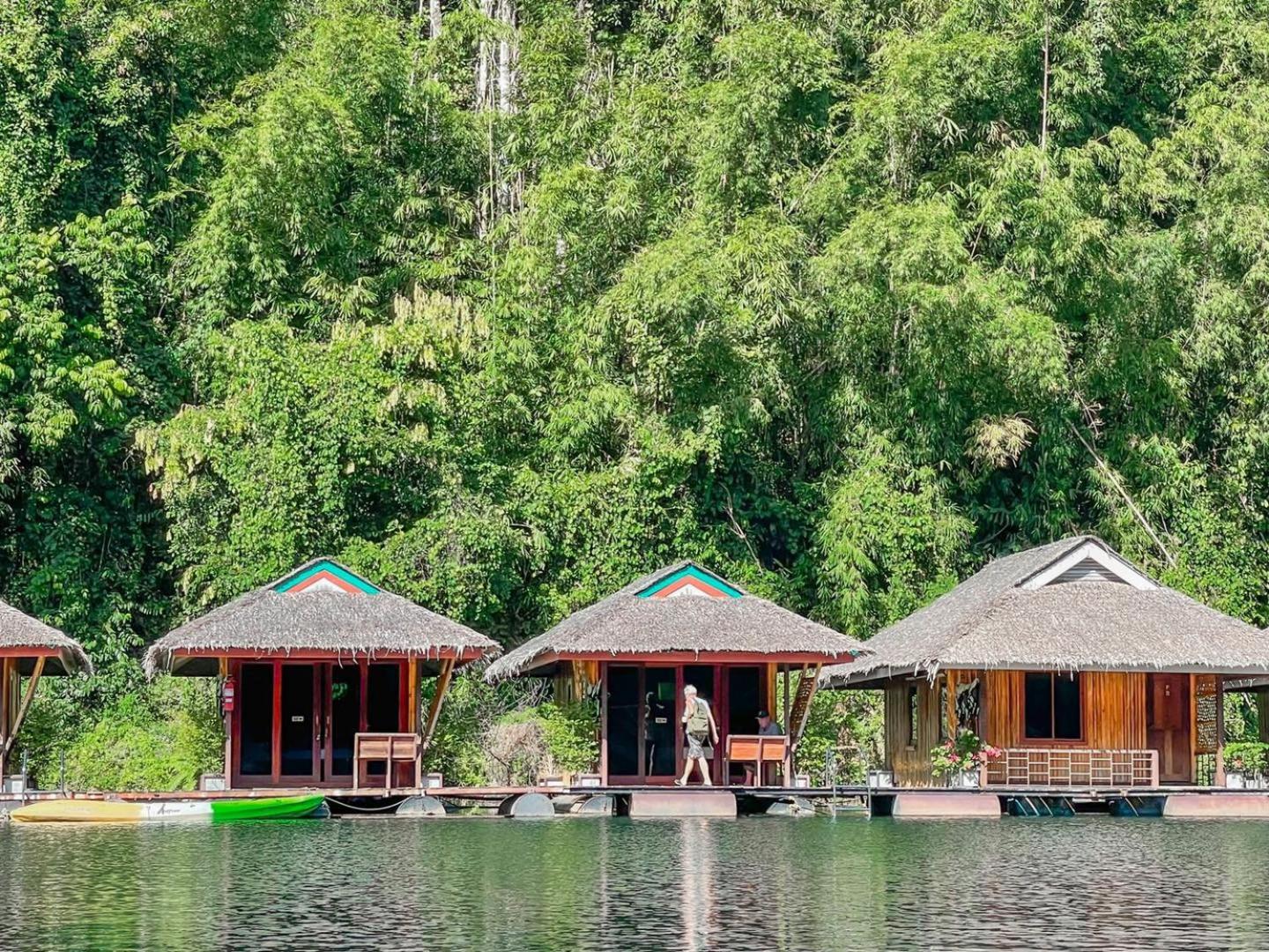 Praiwan Raft House 24